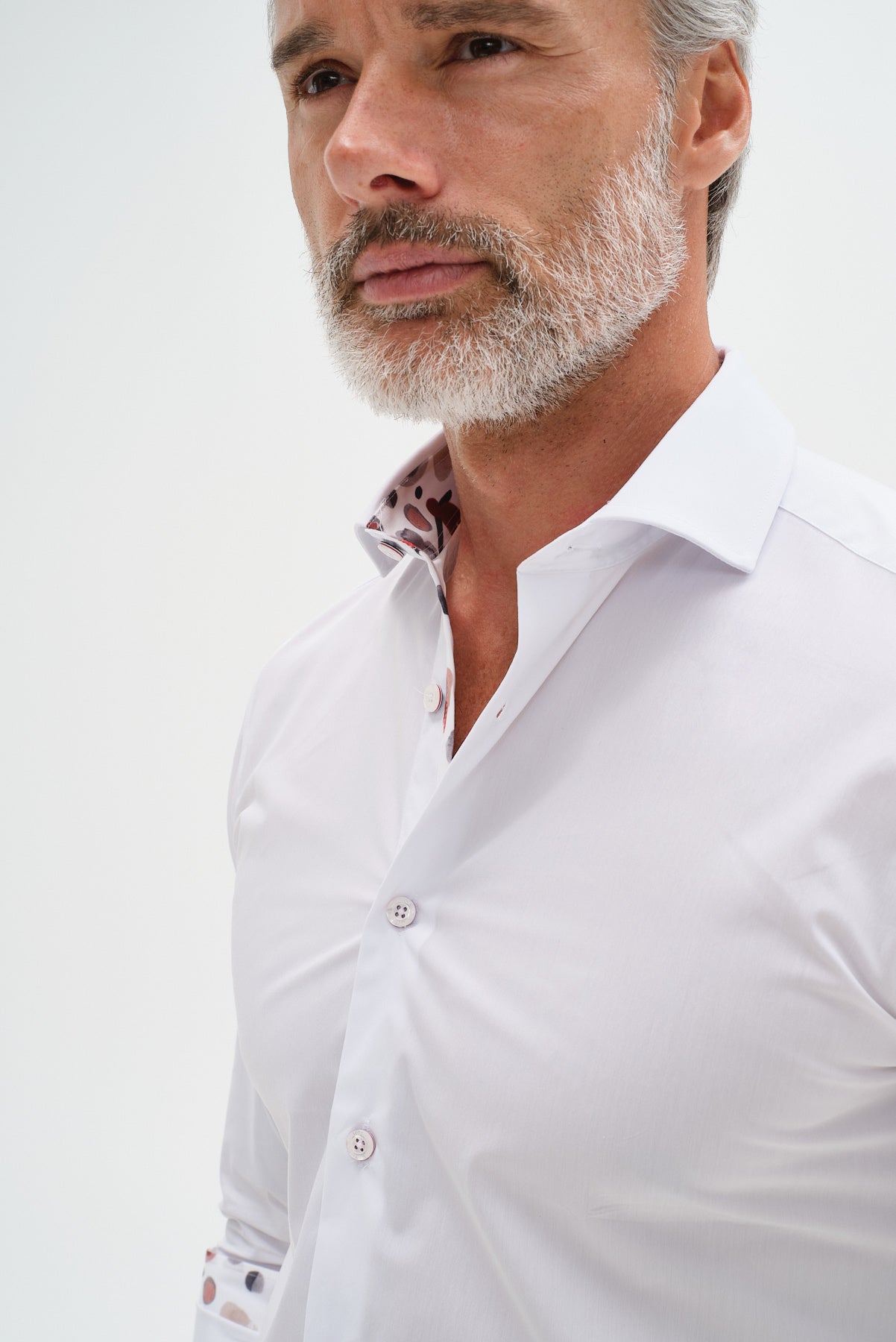 ΑΝΔΡΙΚΟ ΛΕΥΚΟ ΠΟΥΚΑΜΙΣΟ PORTOBELLO'S ΜΕ ΦΛΟΡΑΛ ΜΟΤΙΒΑ ΚΑΙ REX ΓΙΑΚΑ SLIM FIT