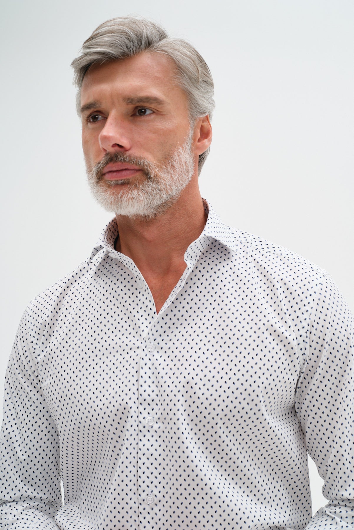 ΑΝΔΡΙΚΟ ΛΕΥΚΟ ΠΟΥΚΑΜΙΣΟ PORTOBELLO'S ΜΕ ΜΠΛΕ ΜΟΤΙΒΑ ΚΑΙ REX ΓΙΑΚΑ