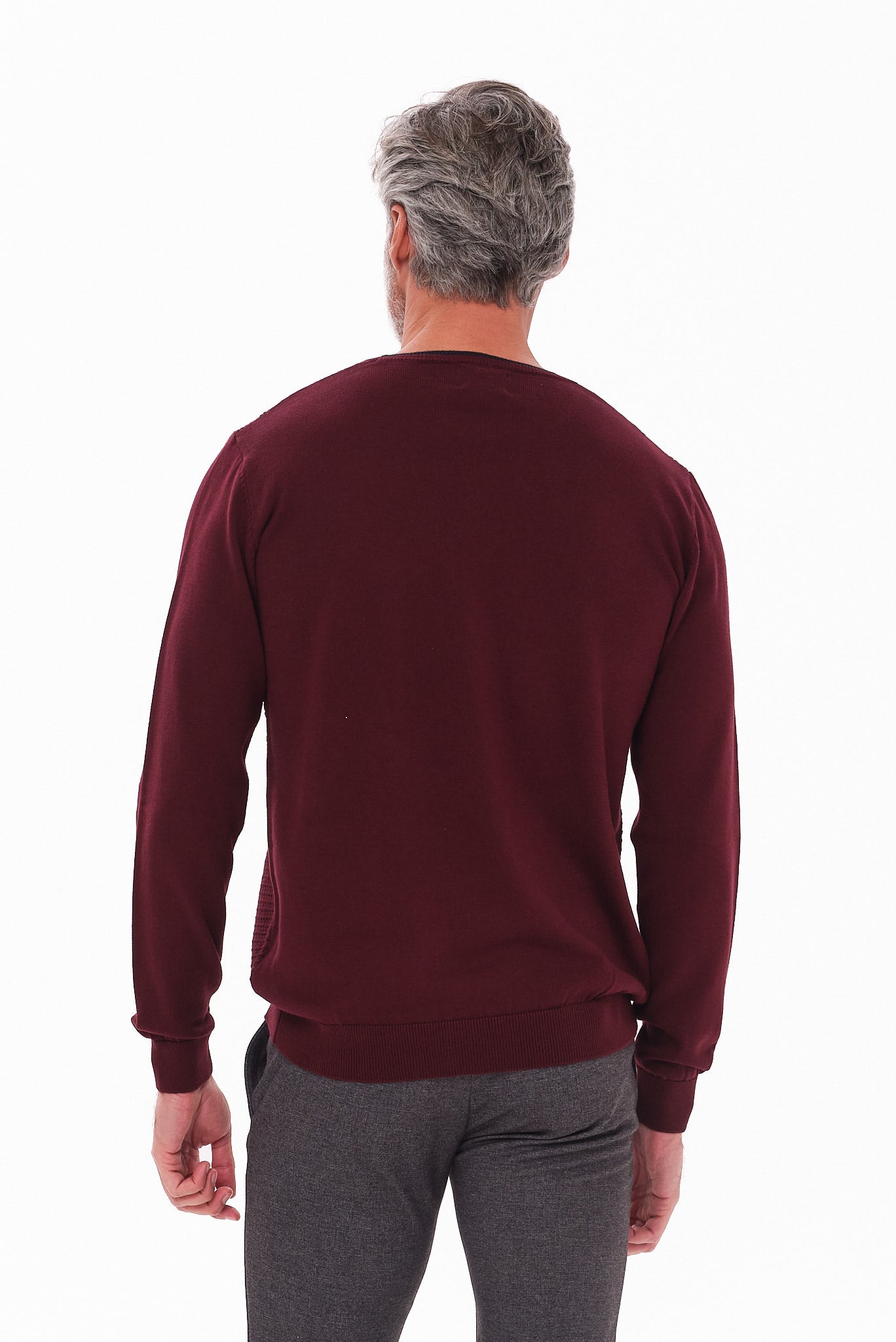 ΑΝΔΡΙΚΟ ΠΟΥΛΟΒΕΡ LES GENT'S ΜΠΟΡΝΤΟ ΜΕ ΛΑΙΜΟΚΟΨΗ ΚΑΙ ΜΙΚΡΟΣΧΕΔΙΟ REGULAR FIT