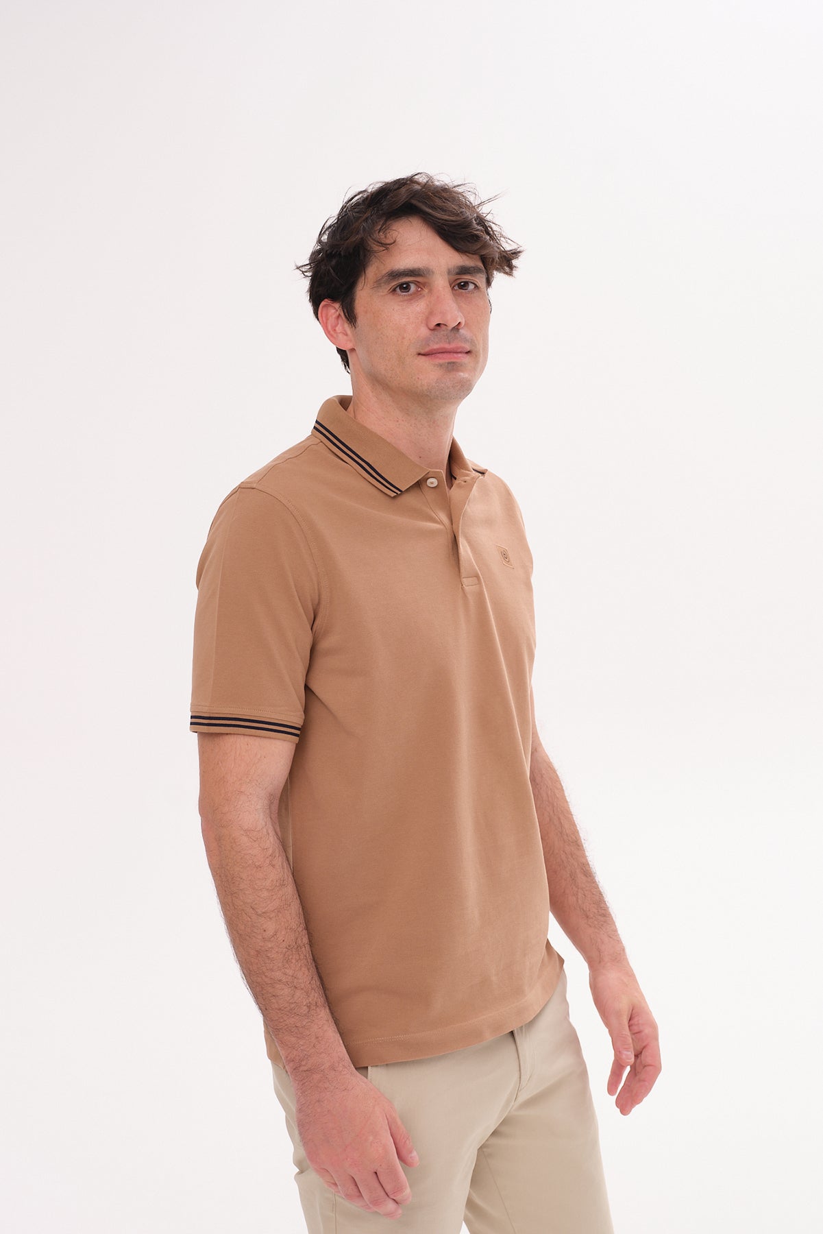 ΑΝΔΡΙΚΟ ΚΟΝΤΟΜΑΝΙΚΟ POLO BUGATTI ΣΕ ΜΠΕΖ ΣΚΟΥΡΟ ΧΡΩΜΑ