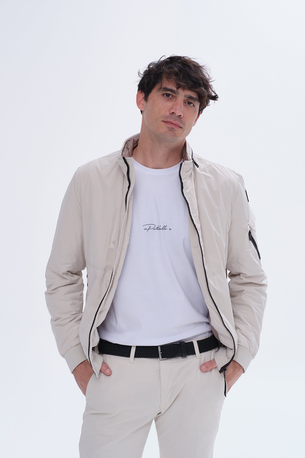 ΑΝΔΡΙΚΟ ΜΠΟΥΦΑΝ MILESTONE ΣΕ ΕΚΡΟΥ ΧΡΩΜΑ ΚΑΙ ΜΑΥΡΕΣ ΛΕΠΤΟΜΕΡΕΙΕΣ