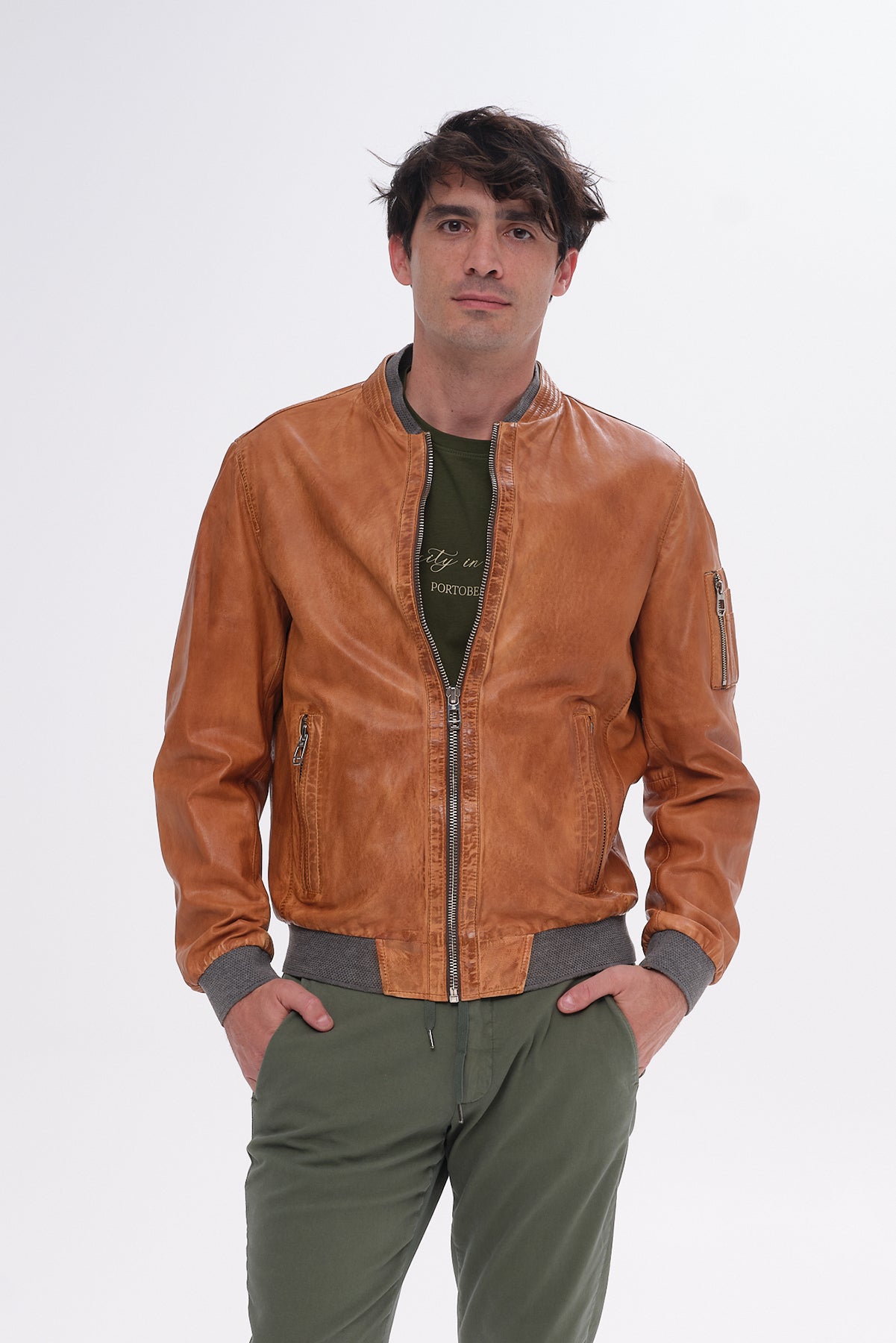 ΑΝΔΡΙΚΟ ΔΕΡΜΑΤΙΝΟ ΜΠΟΥΦΑΝ BOMBER MILESTONE ΣΕ ΤΑΜΠΑ ΧΡΩΜΑ