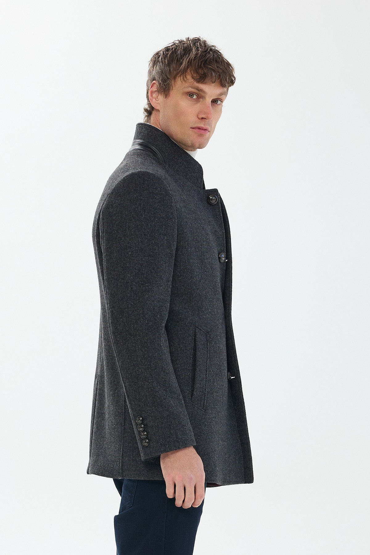 ΑΝΔΡΙΚΟ ΣΚΟΥΡΟ ΓΚΡΙ ΠΑΛΤΟ PORTOBELLO'S ΜΕ ΔΕΡΜΑΤΙΝΕΣ ΛΕΠΤΟΜΕΡΕΙΕΣ REGULAR FIT