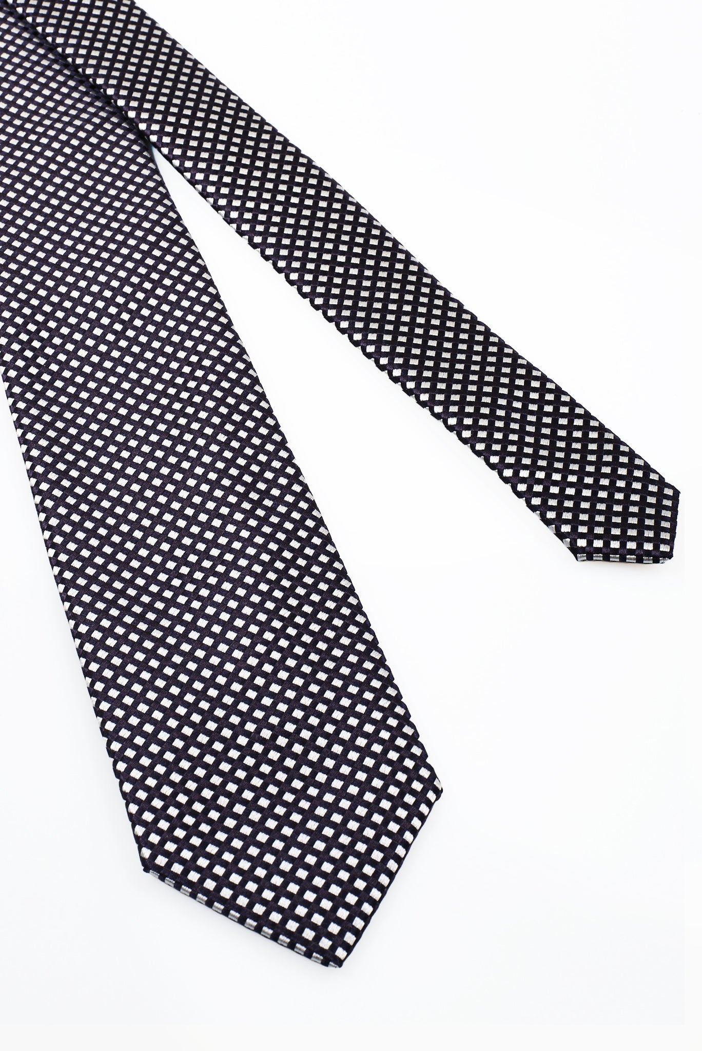 ΑΝΔΡΙΚΗ ΜΕΤΑΞΩΤΗ ΓΡΑΒΑΤΑ ΜΕ ΔΙΑΓΩΝΙΕΣ ΜΑΥΡΕΣ ΡΙΓΕΣ PORTOBELLO'S