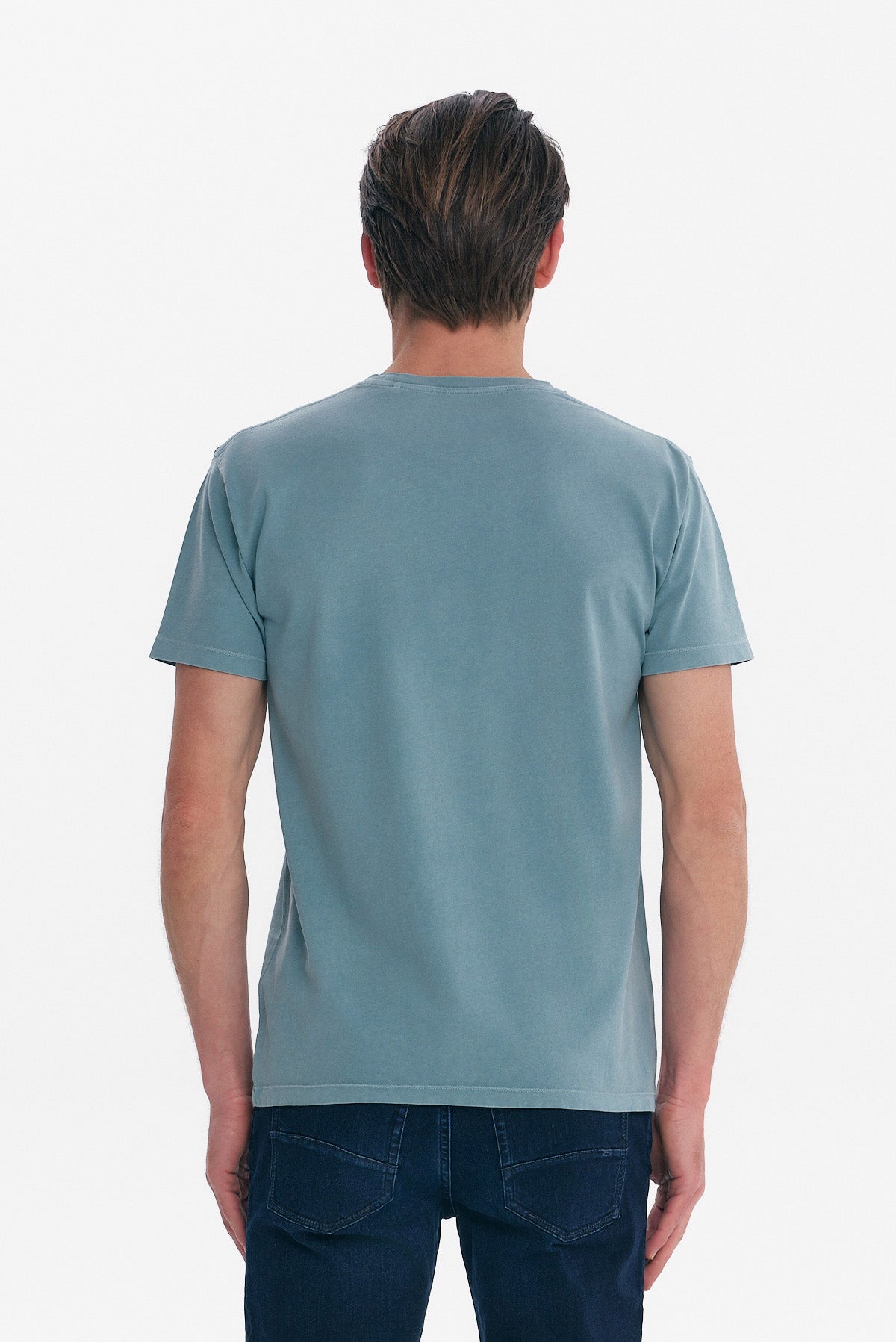 ΑΝΔΡΙΚΟ ΚΟΝΤΟΜΑΝΙΚΟ T-SHIRT ΣΤΟ ΧΡΩΜΑ ΤΗΣ ΜΕΝΤΑΣ ΜΕ ΣΤΑΜΠΑ ΣΤΟ ΣΤΗΘΟΣ PORTOBELLO'S