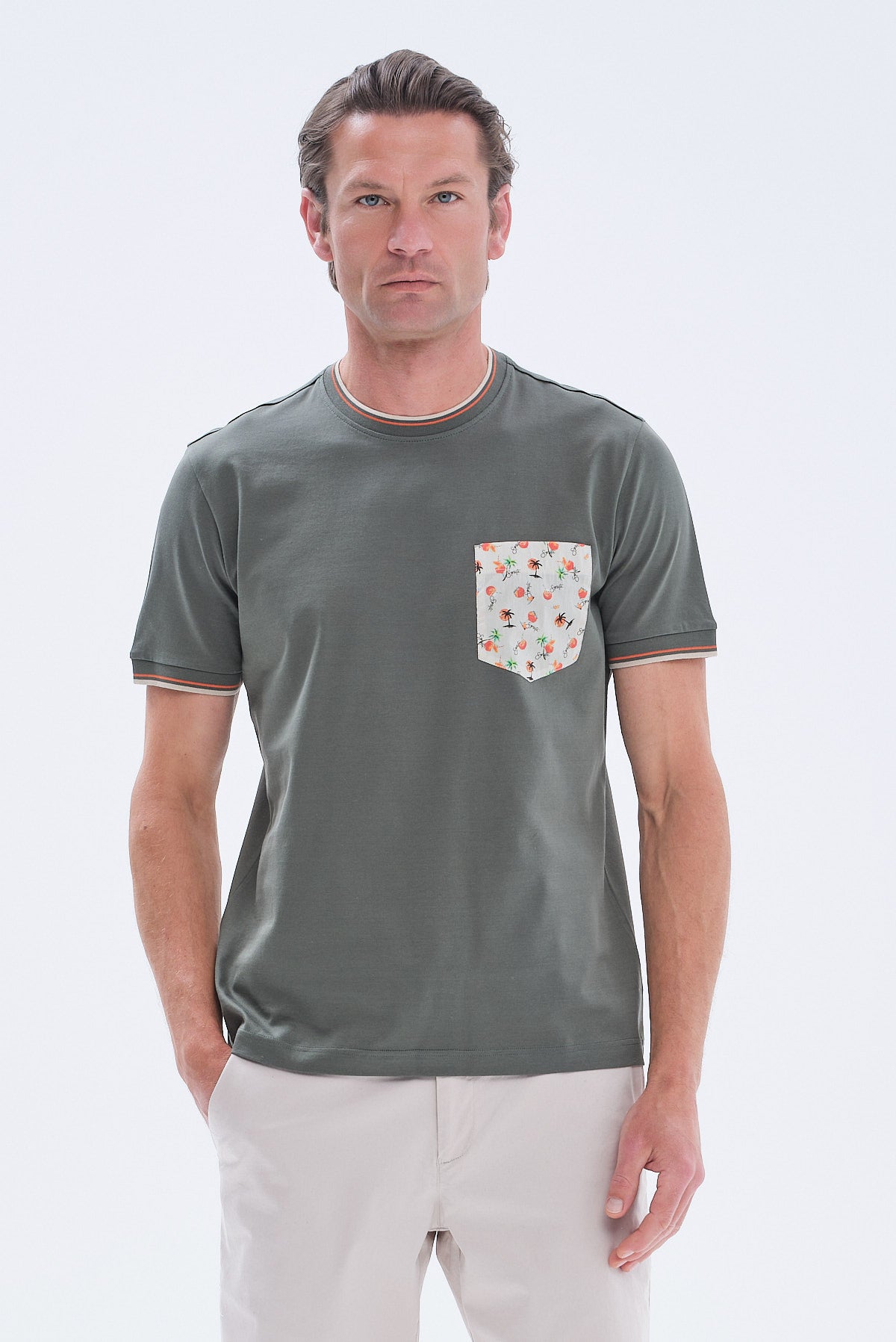 ΑΝΔΡΙΚΟ ΛΑΔΙ ΚΟΝΤΟΜΑΝΙΚΟ T-SHIRT PORTOBELLO'S REGULAR FIT ΜΕ ΤΣΕΠΗ ΣΤΟ ΣΤΗΘΟΣ