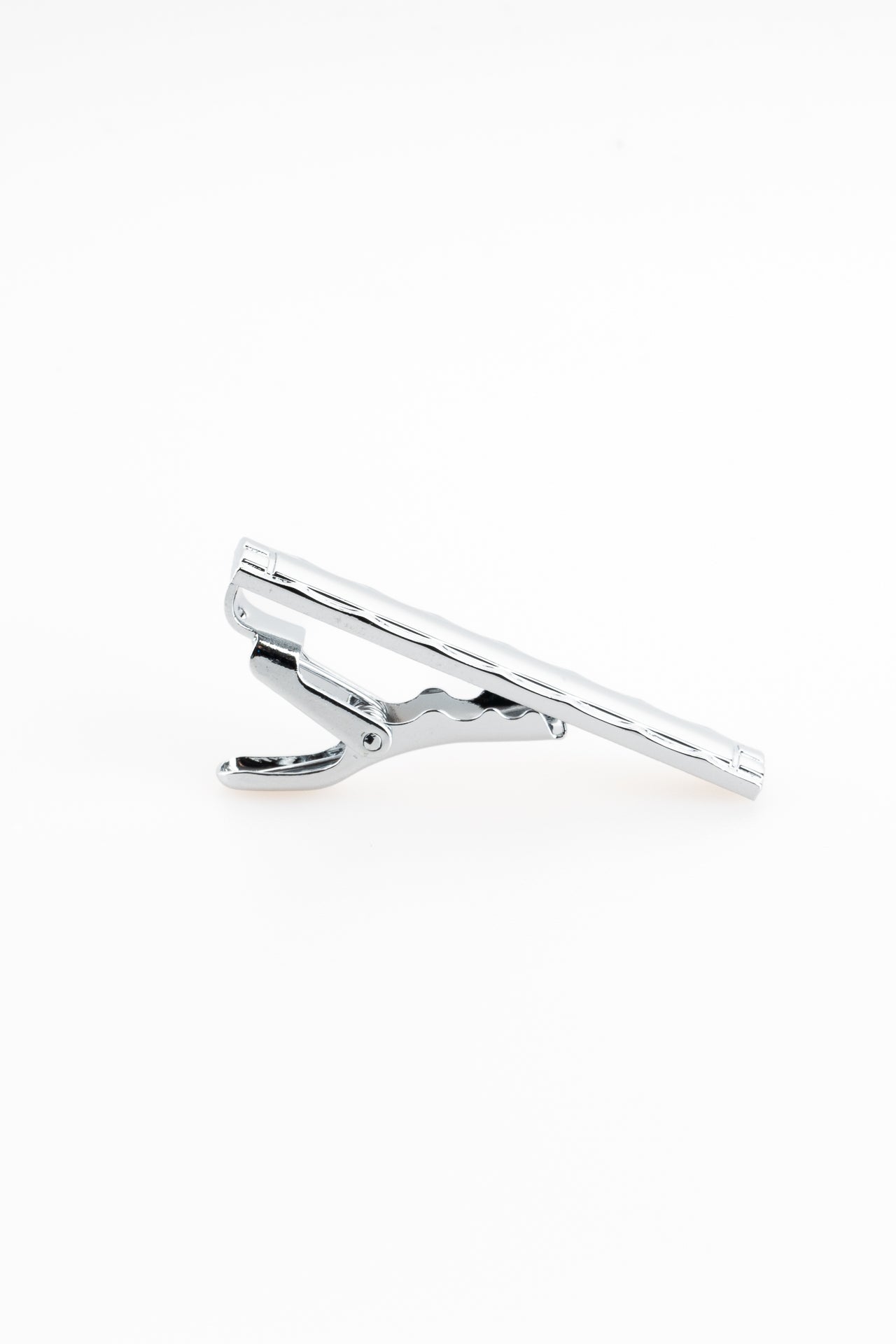 ΚΛΙΠ ΓΡΑΒΑΤΑΣ PORTOBELLO'S ΜΕ ΑΝΑΓΛΥΦΟ ΣΧΕΔΙΟ ΣΕ ΑΣΗΜΙ ΓΥΑΛΙΣΤΕΡΟ