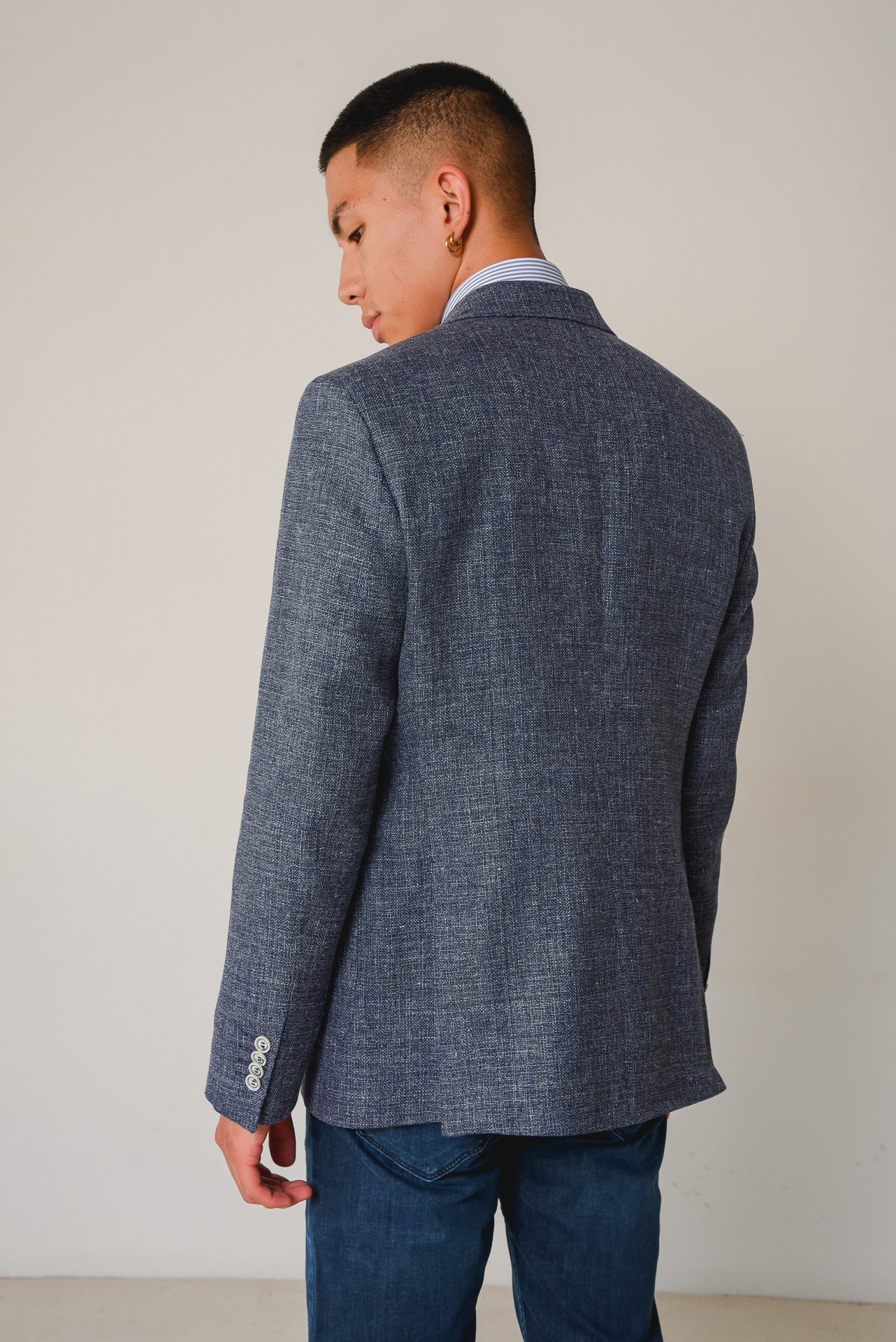 ΑΝΔΡΙΚΟ ΣΑΚΑΚΙ PORTOBELLO’S ΣΕ ΜΠΛΕ ΤΖΙΝ ΑΠΟΧΡΩΣΗ ΚΑΙ ΥΦΑΣΜΑ ΤΗΣ ANGELICO