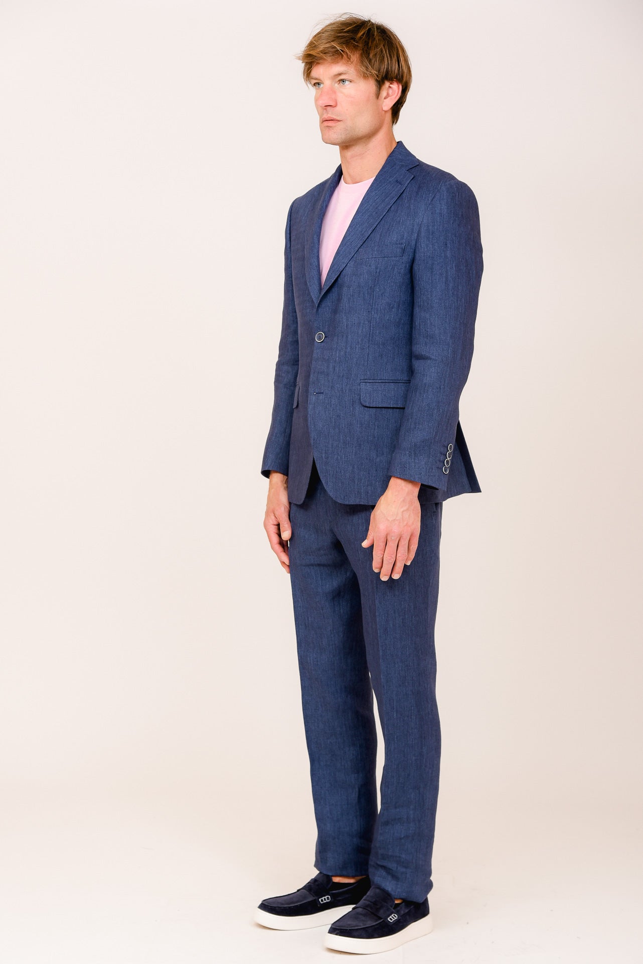 ΑΝΔΡΙΚΟ ΚΟΣΤΟΥΜΙ PORTOBELLO'S ΣΤΗΝ ΑΠΟΧΡΩΣΗ ΤΟΥ ΤΖΙΝ ΜΕ ΥΦΑΣΜΑ LEOMASTER ΑΠΟ ΛΙΝΟ