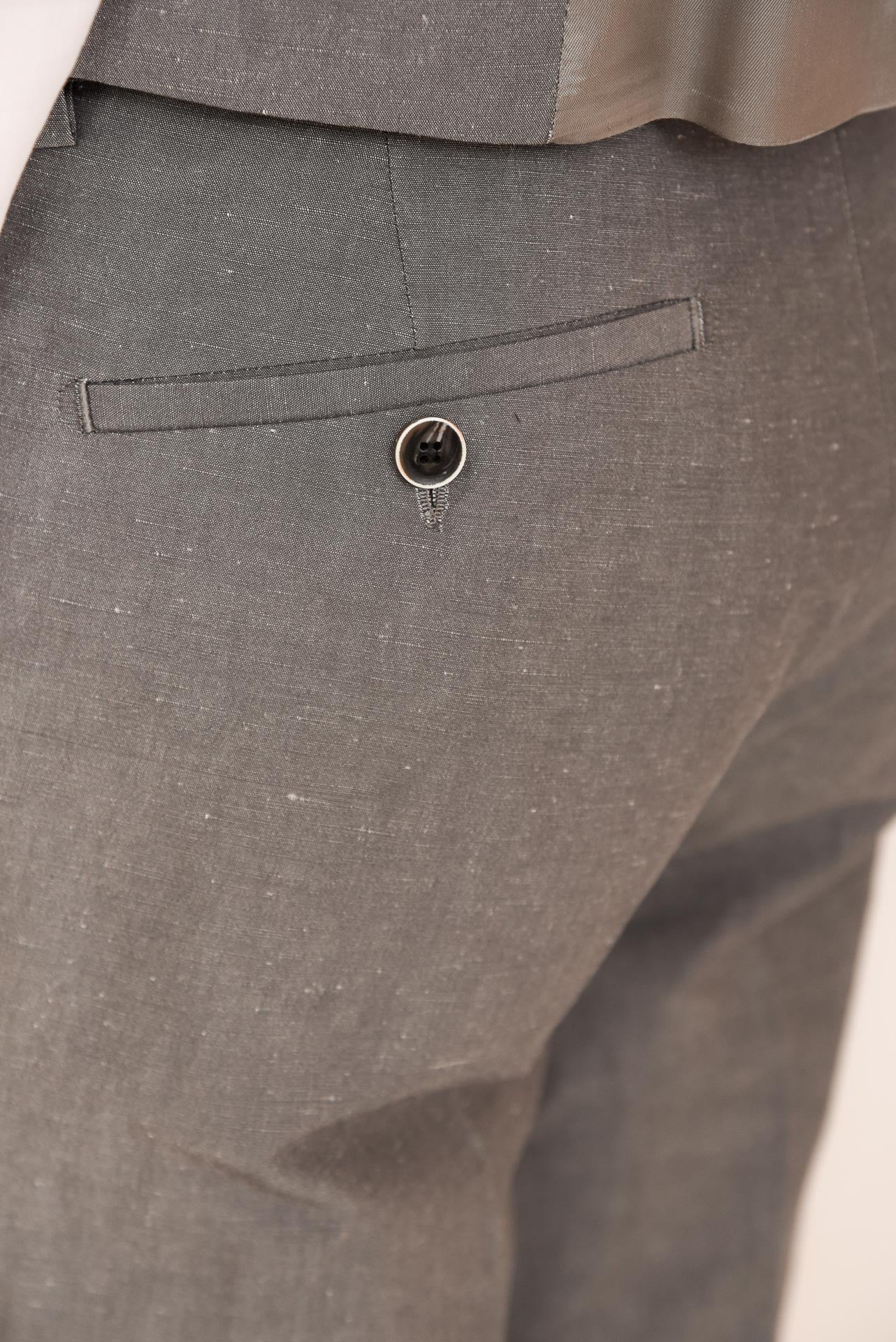 ΑΝΔΡΙΚΟ THREE-PIECE ΔΙΚΟΥΜΠΟ ΚΟΣΤΟΥΜΙ ΣΕ LIGHT ΓΚΡΙ ΧΡΩΜΑ ZIGNONE