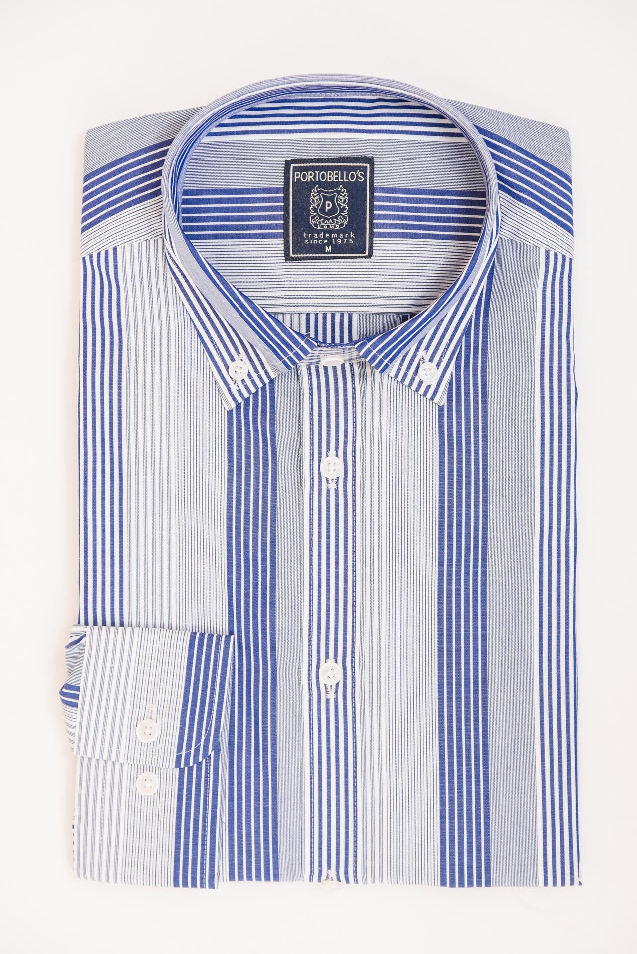 ΑΝΔΡΙΚΟ ΠΟΥΚΑΜΙΣΟ ΜΕ BUTTON DOWN ΓΙΑΚΑ PORTOBELLO'S ΚΑΙ ΡΙΓΕ ΑΠΟΧΡΩΣΕΙΣ ΤΟΥ ΜΠΛΕ