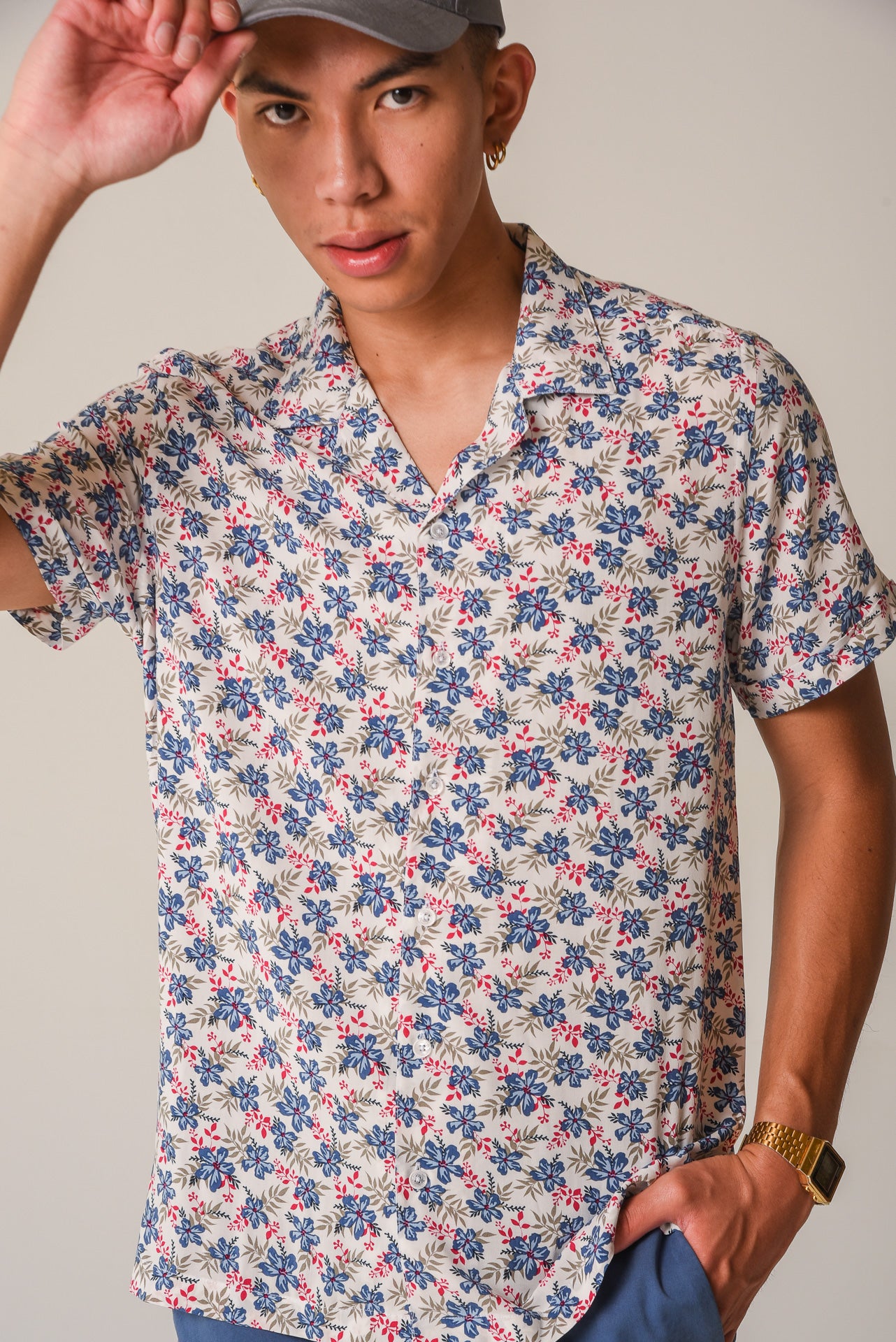 ΑΝΔΡΙΚΟ ΚΟΝΤΟΜΑΝΙΚΟ ΠΟΥΚΑΜΙΣΟ ΜΕ BYRON ΓΙΑΚΑ PORTOBELLO'S FLORAL ΜΠΛΕ ΚΟΚΚΙΝΟ ΛΑΔΙ