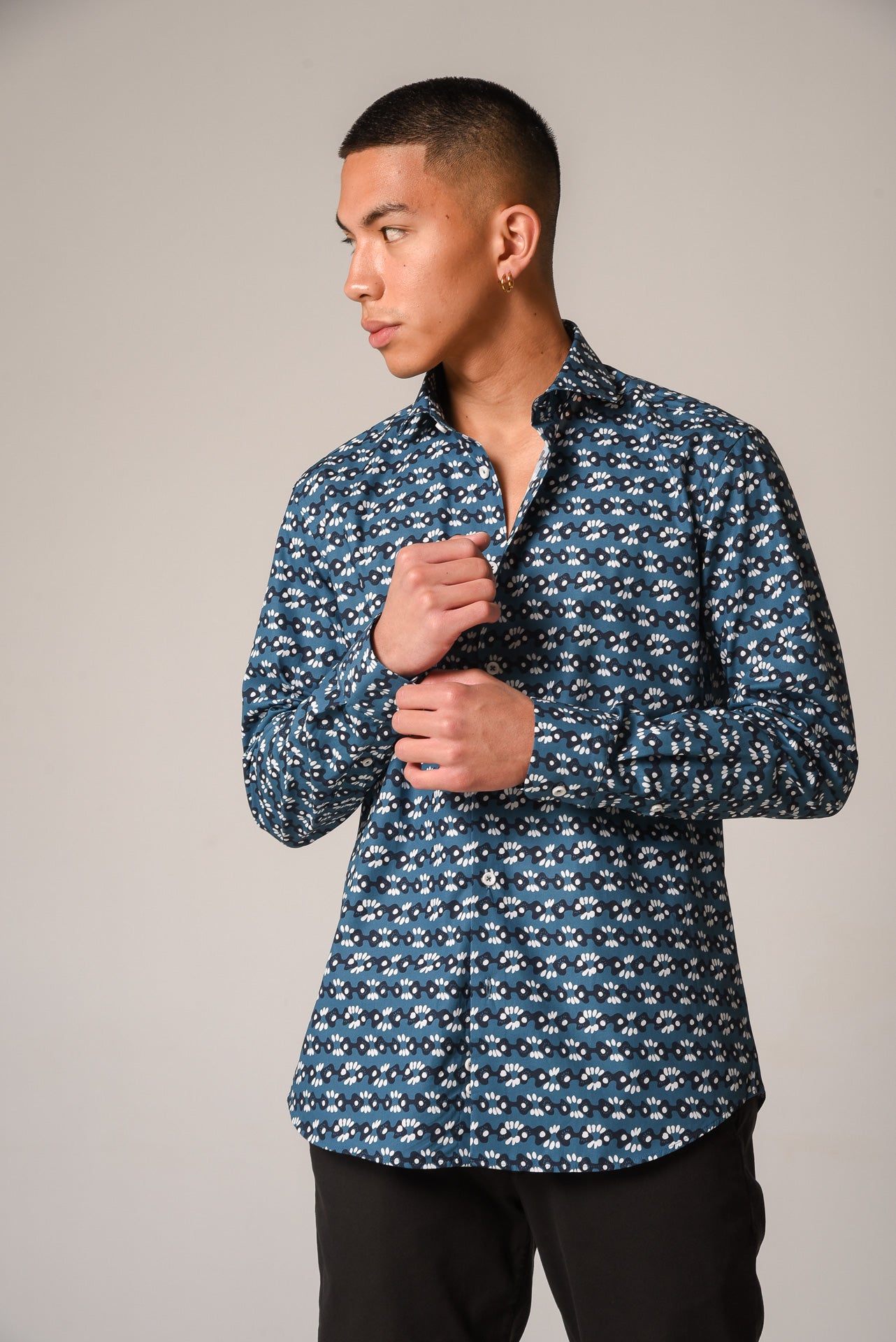 ΑΝΔΡΙΚΟ ΠΟΥΚΑΜΙΣΟ ΜΕ REX ΓΙΑΚΑ PORTOBELLO'S ΠΕΤΡΟΛ ΜΕ ΣΧΕΔΙΑ REGULAR FIT