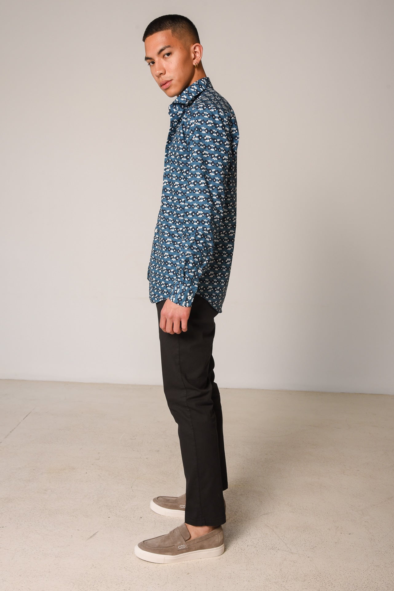 ΑΝΔΡΙΚΟ ΠΟΥΚΑΜΙΣΟ ΜΕ REX ΓΙΑΚΑ PORTOBELLO'S ΠΕΤΡΟΛ ΜΕ ΣΧΕΔΙΑ REGULAR FIT