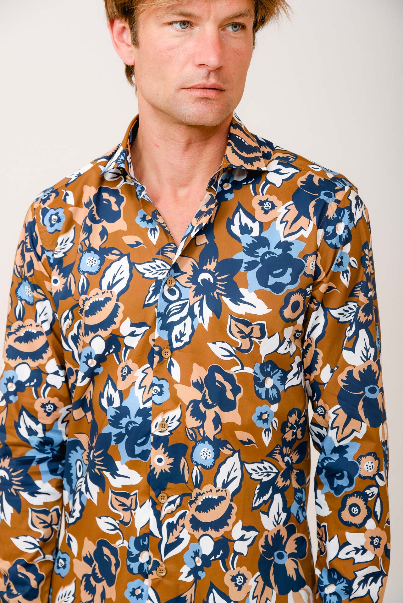 ΑΝΔΡΙΚΟ ΠΟΥΚΑΜΙΣΟ ΜΕ REX ΓΙΑΚΑ PORTOBELLO'S ΜΠΕΖ ΜΠΛΕ ΜΕ ΕΝΤΟΝΑ FLORAL ΣΧΕΔΙΑ