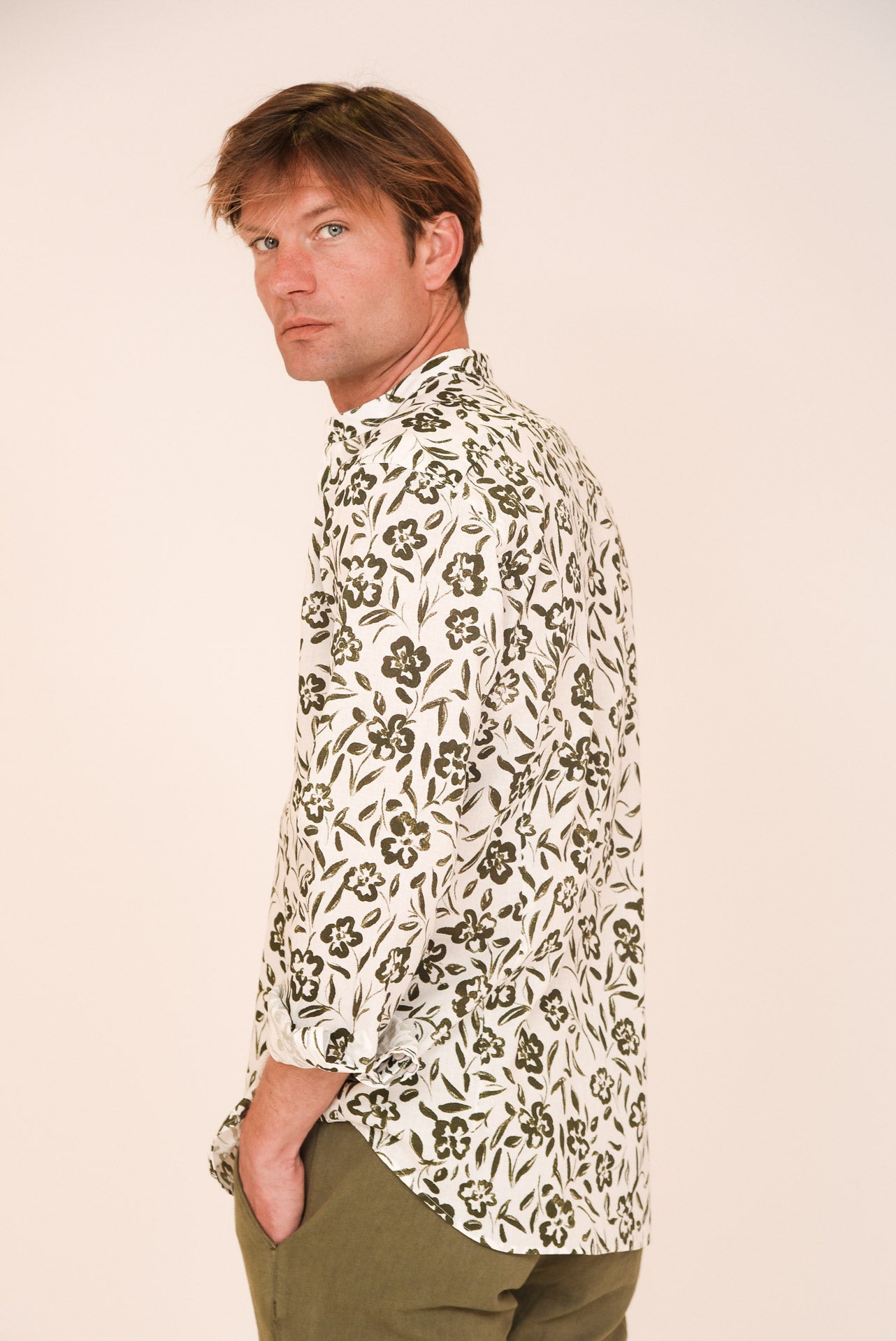 ΑΝΔΡΙΚΟ ΠΟΥΚΑΜΙΣΟ ΜΕ MAO ΓΙΑΚΑ PORTOBELLO'S ΛΑΔΙ ΛΟΥΛΟΥΔΙΑ MODERN FIT