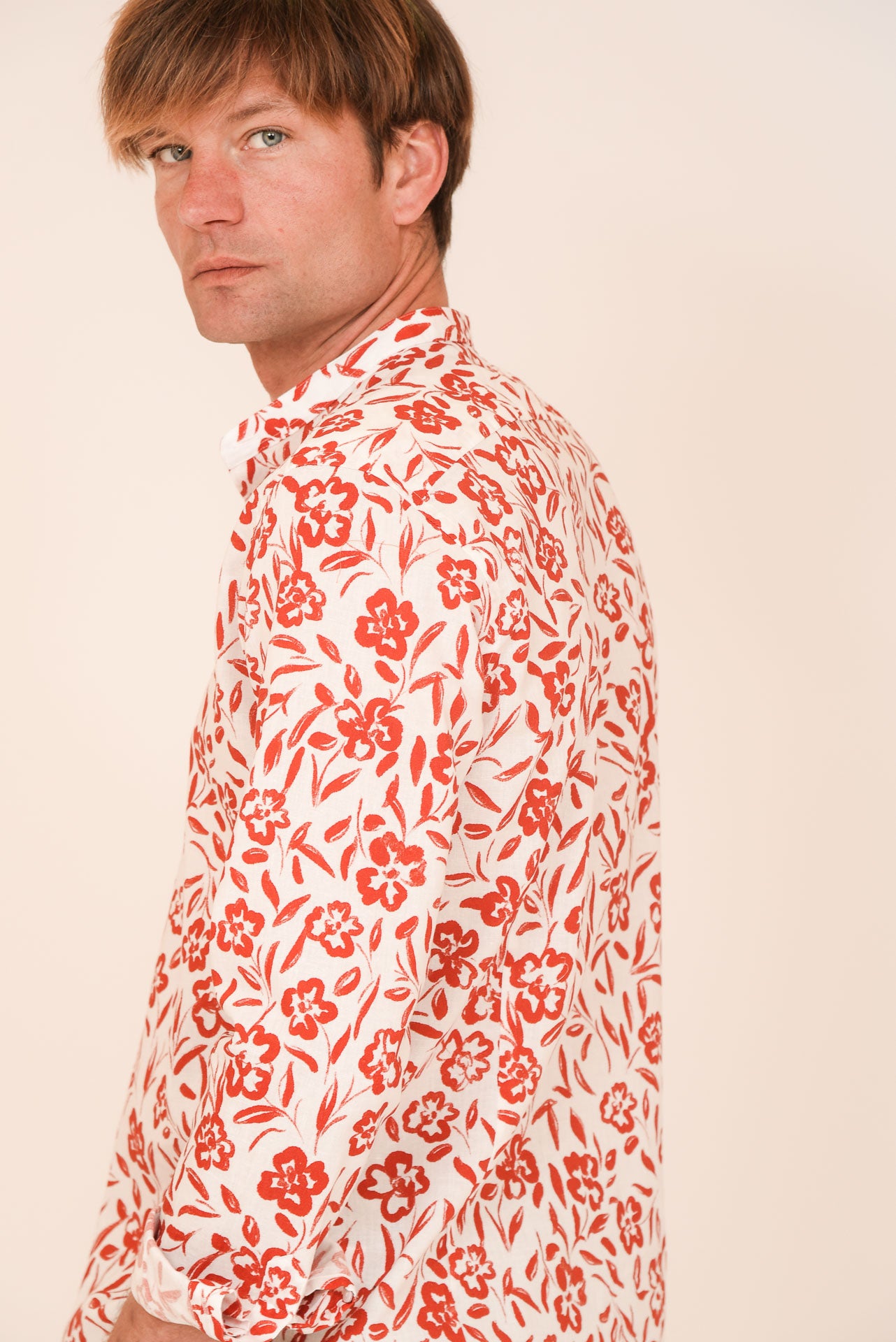 ΑΝΔΡΙΚΟ ΠΟΥΚΑΜΙΣΟ ΜΕ MAO ΓΙΑΚΑ PORTOBELLO'S ΛΕΥΚΟ ΜΕ ΚΕΡΑΜΙΔΙ ΛΟΥΛΟΥΔΙΑ MODERN FIT