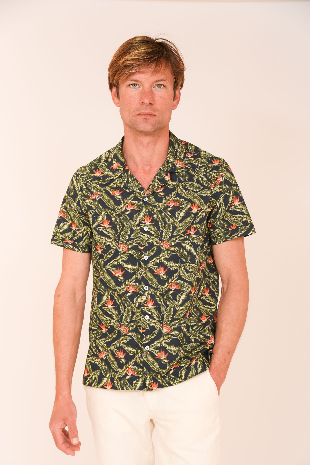 ΑΝΔΡΙΚΟ ΚΟΝΤΟΜΑΝΙΚΟ ΠΟΥΚΑΜΙΣΟ ΜΕ BYRON ΓΙΑΚΑ PORTOBELLO'S ΜΠΛΕ ΠΡΑΣΙΝΟ ΜΕ ΕΝΤΟΝΑ FLORAL ΣΧΕΔΙΑ