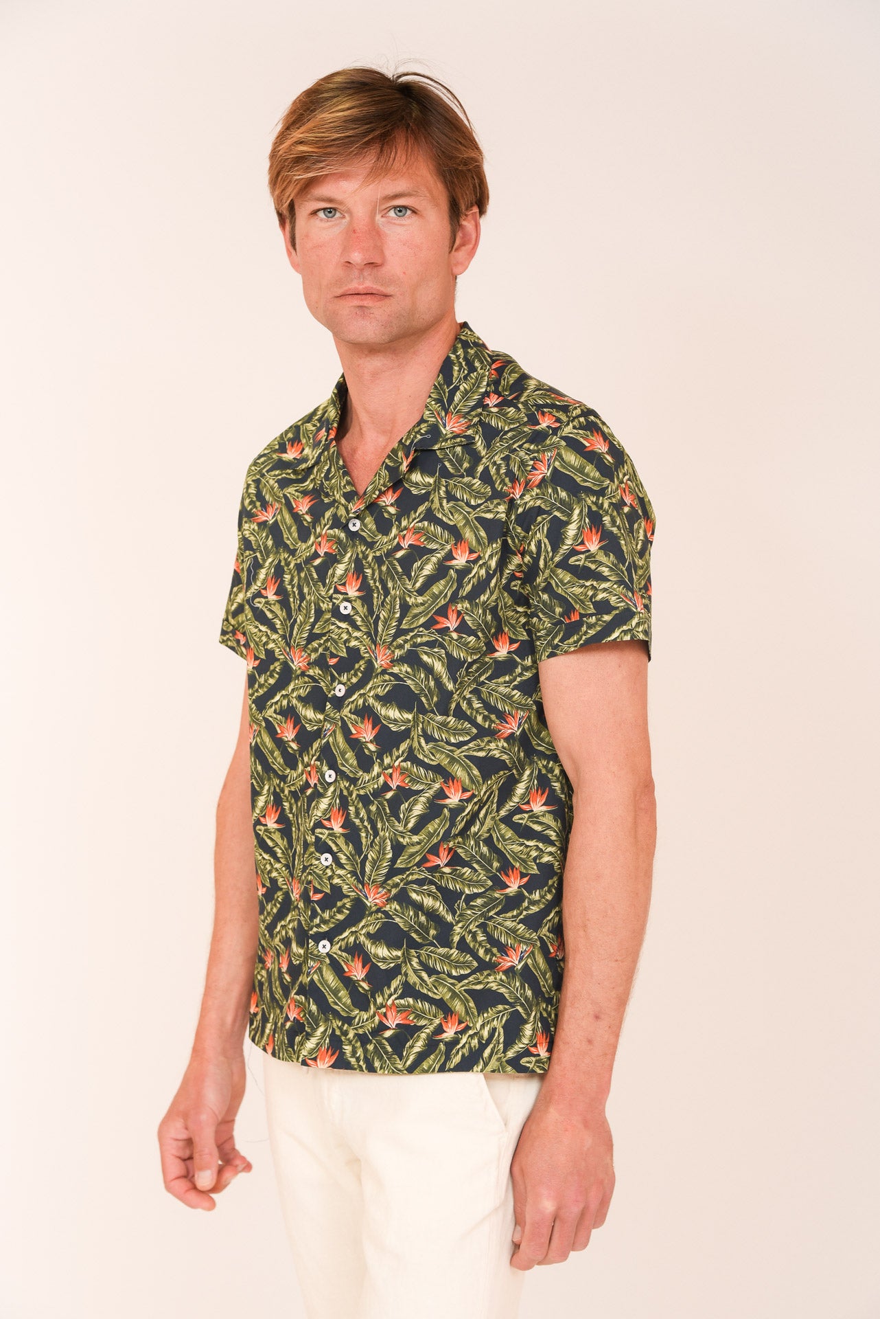 ΑΝΔΡΙΚΟ ΚΟΝΤΟΜΑΝΙΚΟ ΠΟΥΚΑΜΙΣΟ ΜΕ BYRON ΓΙΑΚΑ PORTOBELLO'S ΜΠΛΕ ΠΡΑΣΙΝΟ ΜΕ ΕΝΤΟΝΑ FLORAL ΣΧΕΔΙΑ