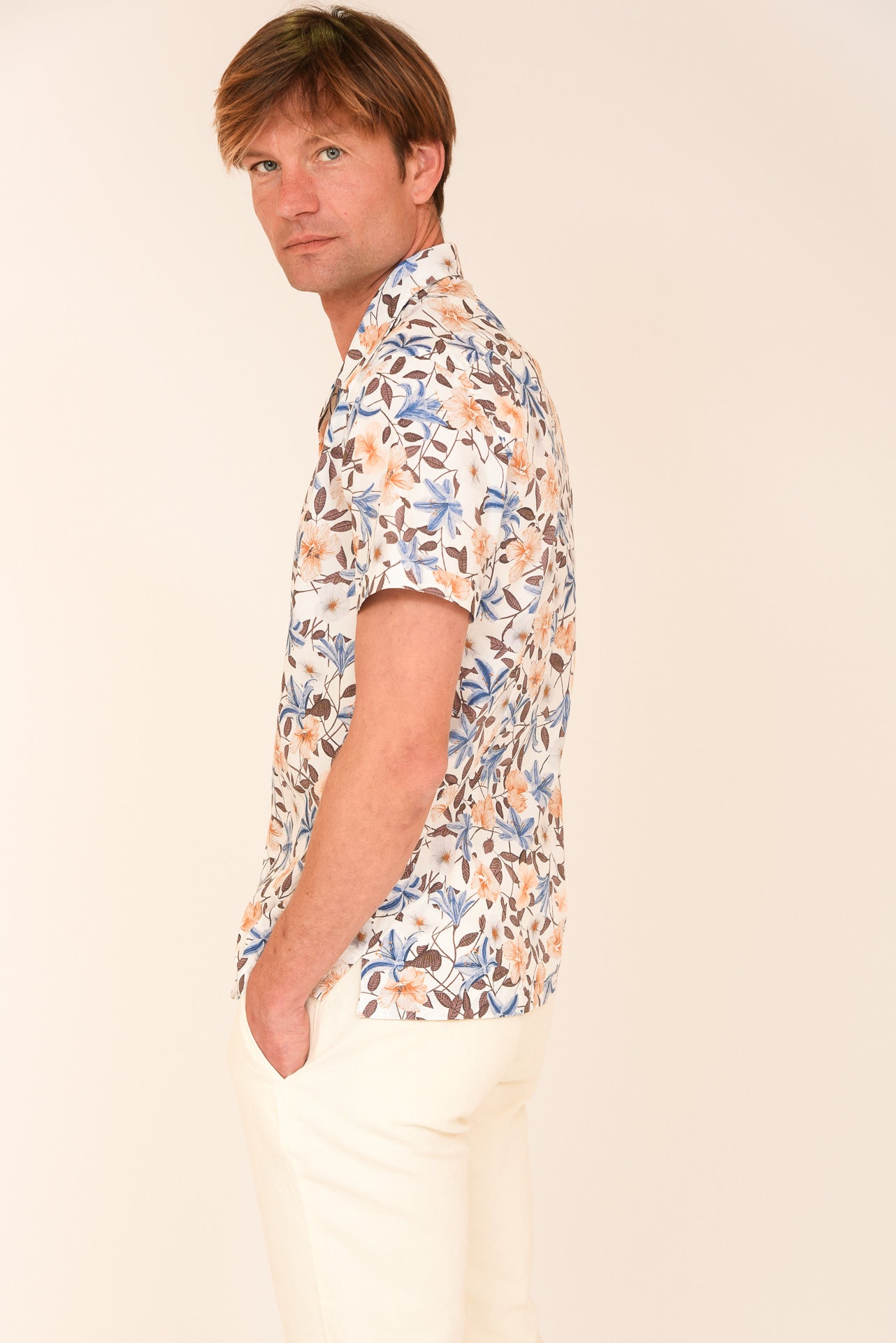 ΑΝΔΡΙΚΟ ΚΟΝΤΟΜΑΝΙΚΟ ΠΟΥΚΑΜΙΣΟ ΜΕ BYRON ΓΙΑΚΑ PORTOBELLO'S ΜΠΕΖ ΚΑΦΕ FLORAL REGULAR FIT