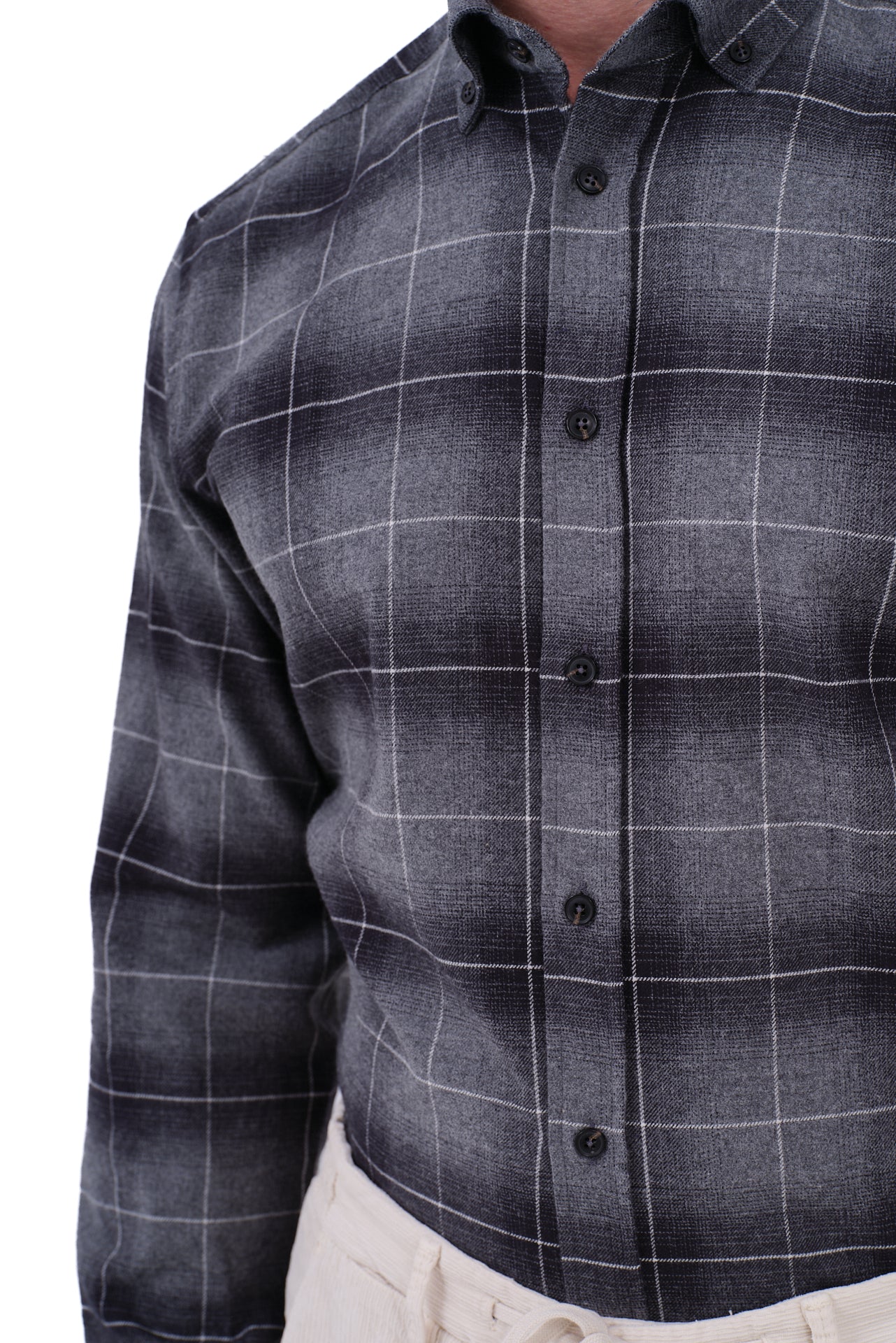 ΑΝΔΡΙΚΟ ΚΑΡΟ ΠΟΥΚΑΜΙΣΟ PORTOBELLO'S ΣΕ ΣΚΟΥΡΟ ΓΚΡΙ ΧΡΩΜΑ ΚΑΙ BUTTON DOWN ΓΙΑΚΑ