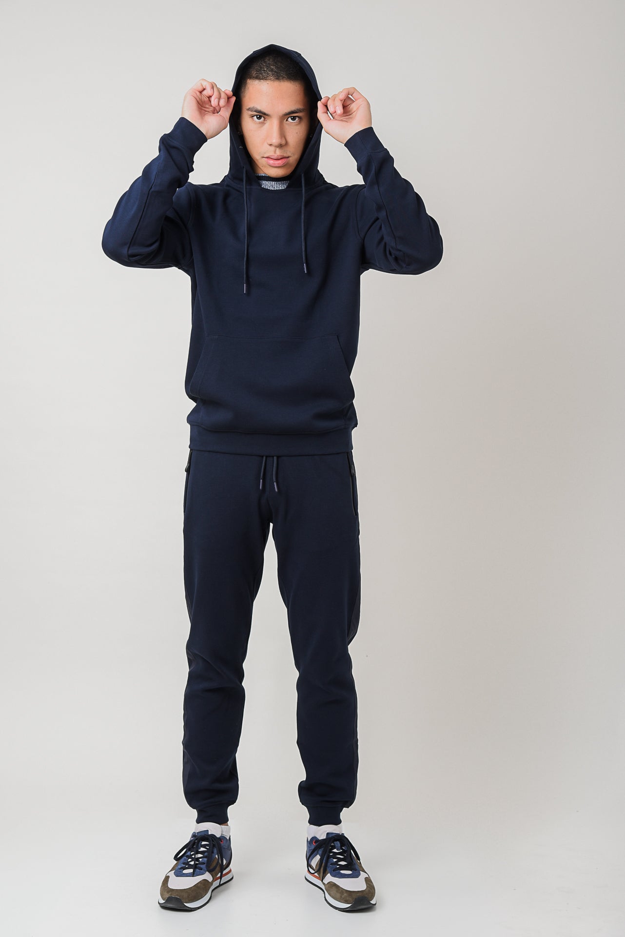 ΑΝΔΡΙΚΗ ΜΠΛΟΥΖΑ SWEATSHIRT PORTOBELLO'S ΜΕ ΚΟΥΚΟΥΛΑ ΣΕ ΜΠΛΕ NAVY