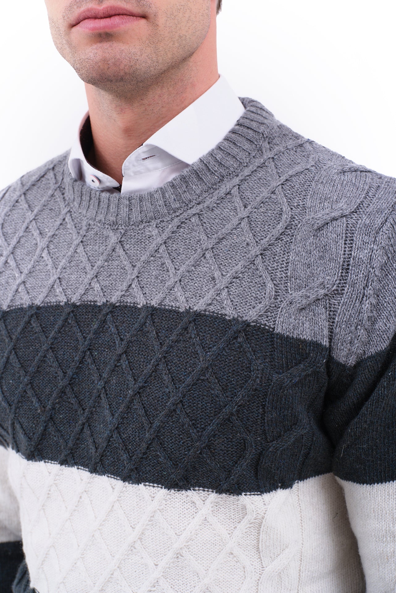 ΑΝΔΡΙΚΟ ΠΟΥΛΟΒΕΡ LES GENT'S ΣΕ ΓΚΡΙ ΑΠΟΧΡΩΣΕΙΣ ΚΑΙ ΟΡΑΤΗ ΠΛΕΞΗ