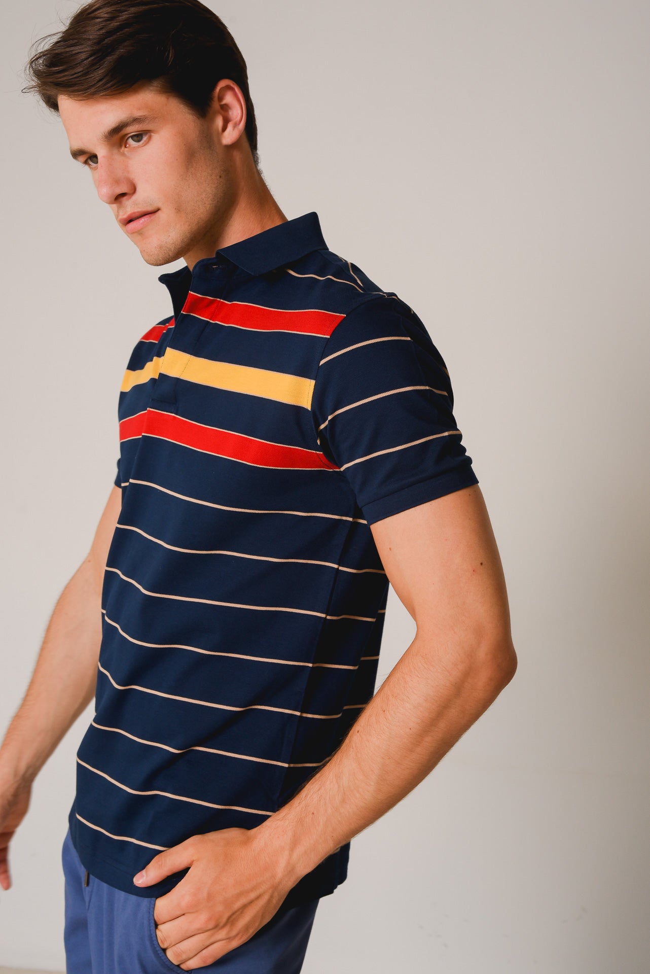 ΑΝΔΡΙΚΟ POLO PORTOBELLO'S ΜΠΛΕ ΜΕ ΚΟΚΚΙΝΕΣ ΚΑΙ ΚΙΤΡΙΝΕΣ ΡΙΓΕΣ