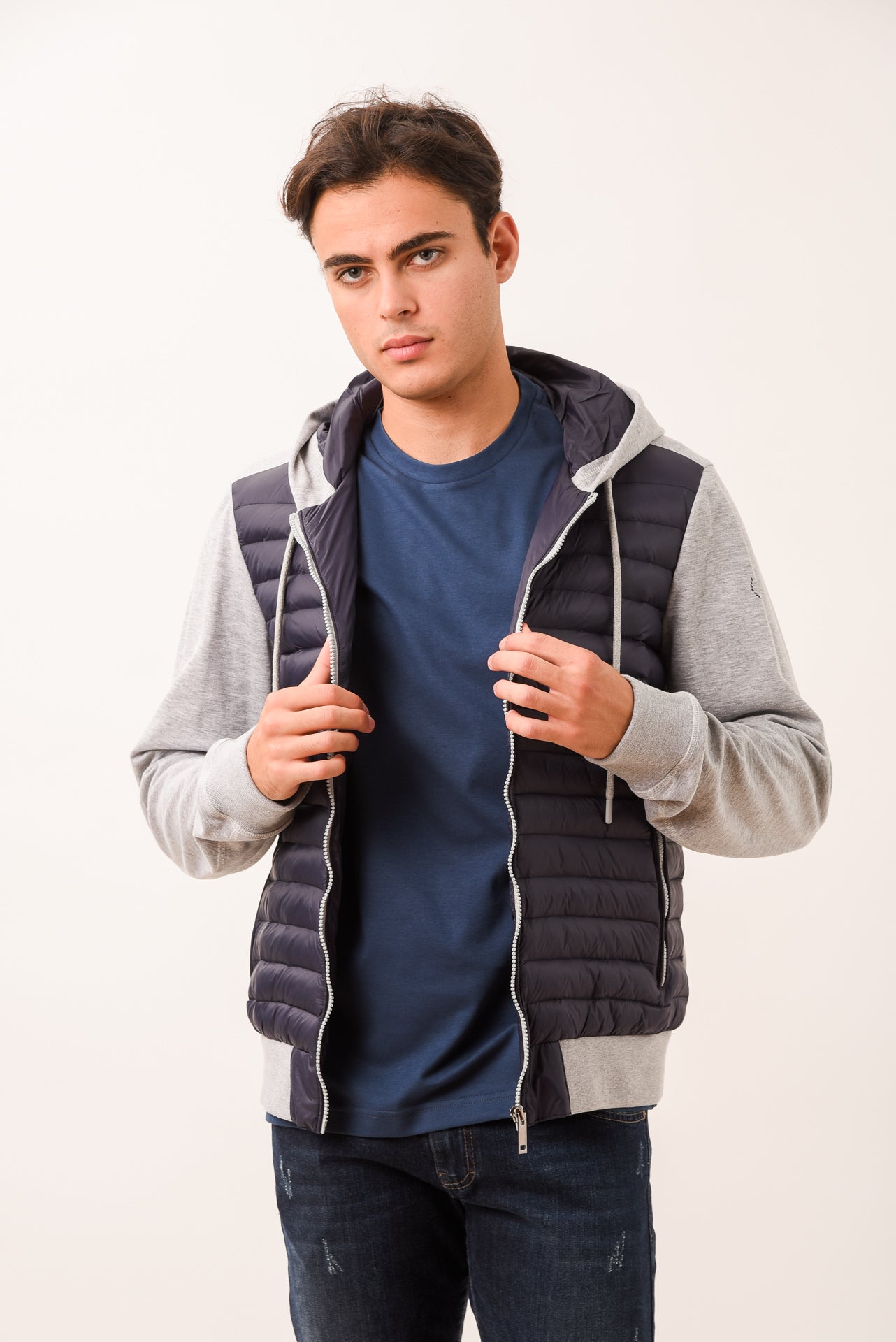 ΑΝΔΡΙΚΟ ΜΠΟΥΦΑΝ ΚΑΠΙΤΟΝΕ POTOBELLO'S ΣΕ ΜΠΛΕ ΧΡΩΜΑ ΜΕ ΓΚΡΙ ΛΕΠΤΟΜΕΡΕΙΕΣ