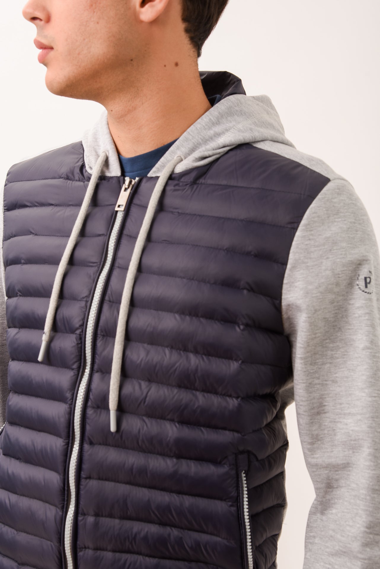 ΑΝΔΡΙΚΟ ΜΠΟΥΦΑΝ ΚΑΠΙΤΟΝΕ POTOBELLO'S ΣΕ ΜΠΛΕ ΧΡΩΜΑ ΜΕ ΓΚΡΙ ΛΕΠΤΟΜΕΡΕΙΕΣ