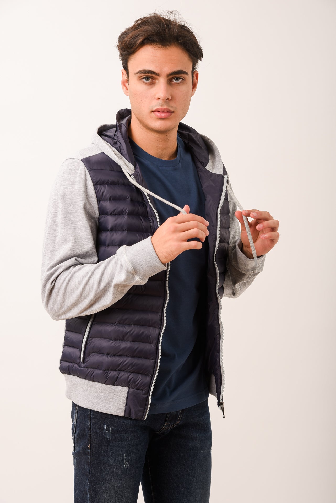 ΑΝΔΡΙΚΟ ΜΠΟΥΦΑΝ ΚΑΠΙΤΟΝΕ POTOBELLO'S ΣΕ ΜΠΛΕ ΧΡΩΜΑ ΜΕ ΓΚΡΙ ΛΕΠΤΟΜΕΡΕΙΕΣ