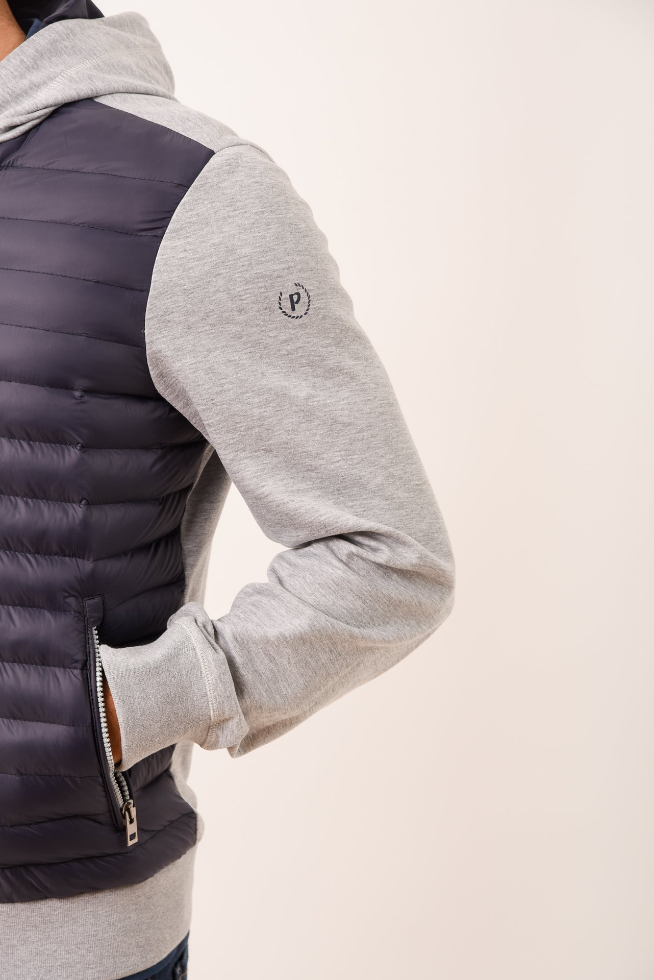 ΑΝΔΡΙΚΟ ΜΠΟΥΦΑΝ ΚΑΠΙΤΟΝΕ POTOBELLO'S ΣΕ ΜΠΛΕ ΧΡΩΜΑ ΜΕ ΓΚΡΙ ΛΕΠΤΟΜΕΡΕΙΕΣ