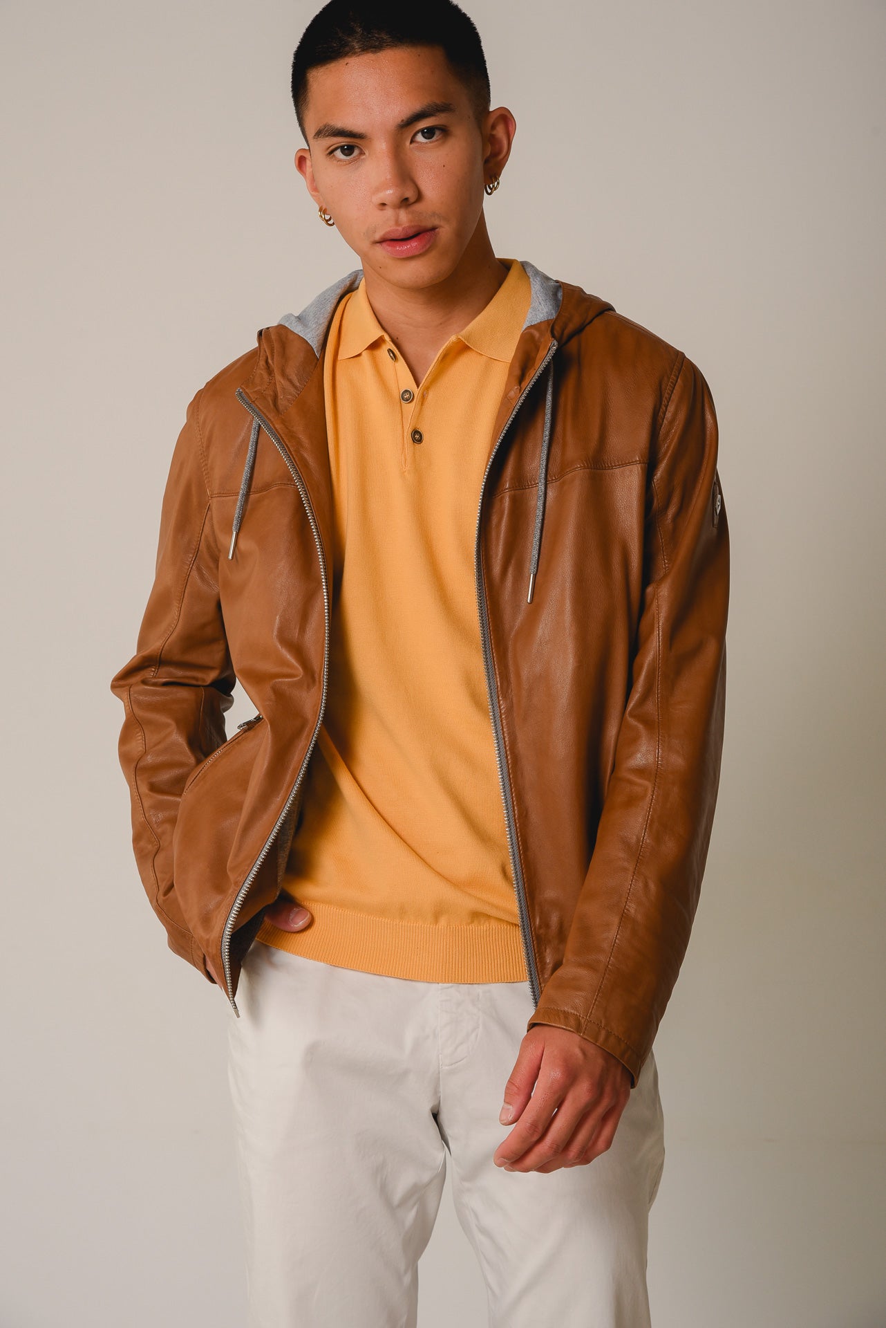 ΑΝΔΡΙΚΟ ΔΕΡΜΑΤΙΝΟ JACKET MILESTONE ΣΕ ΤΑΜΠΑ ΧΡΩΜΑ ΜΕ ΚΟΥΚΟΥΛΑ