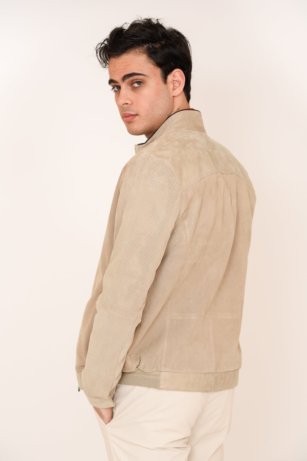 ΑΝΔΡΙΚΟ SUEDE JACKET PORTOBELLO'S ΜΕ ΚΟΥΚΟΥΛΑ ΜΠΕΖ ΣΚΟΥΡΟ