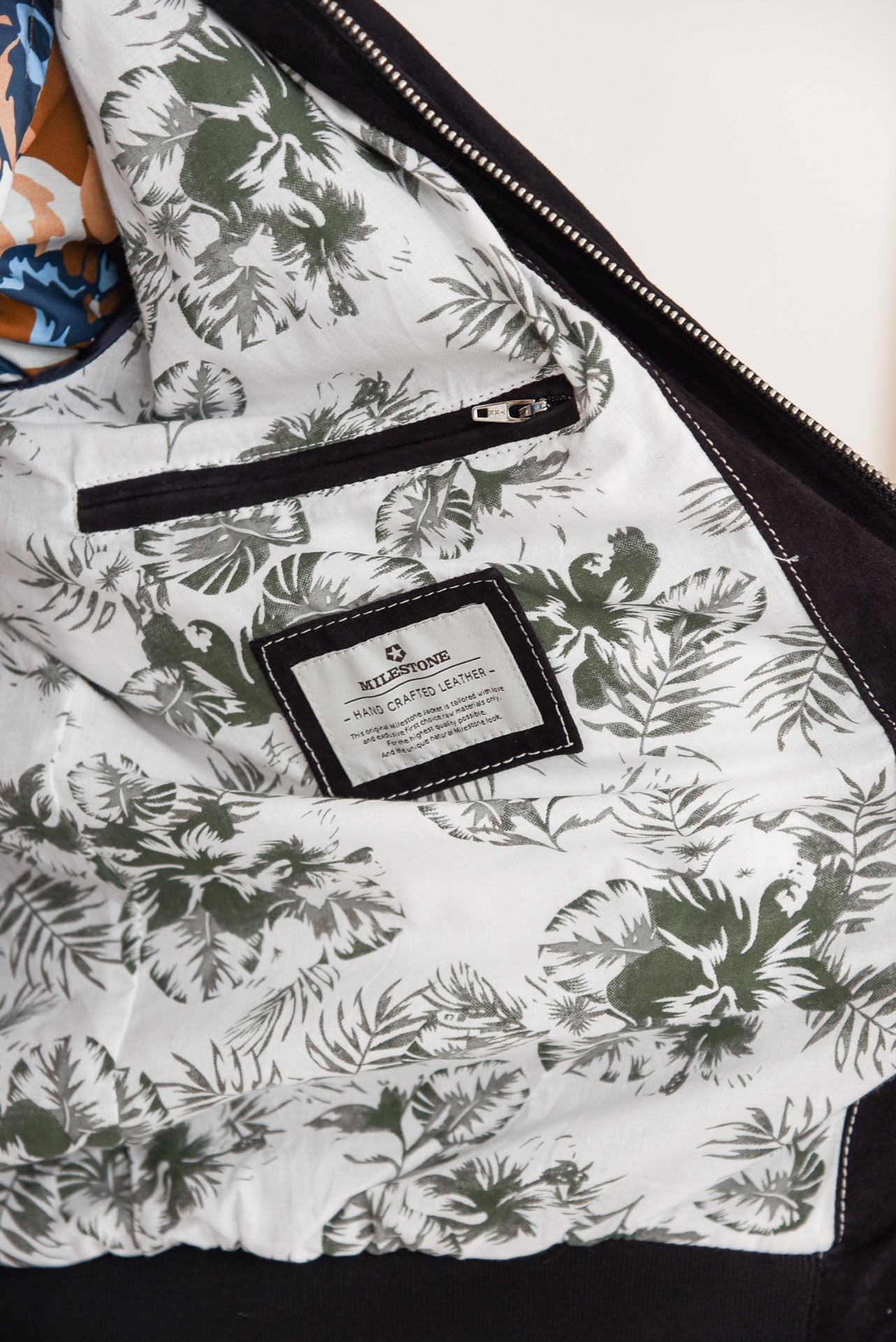 ΑΝΔΡΙΚΟ SUEDE BOMBER JACKET MILESTONE ΣΕ ΜΠΛΕ NAVY ΑΠΟΧΡΩΣΗ