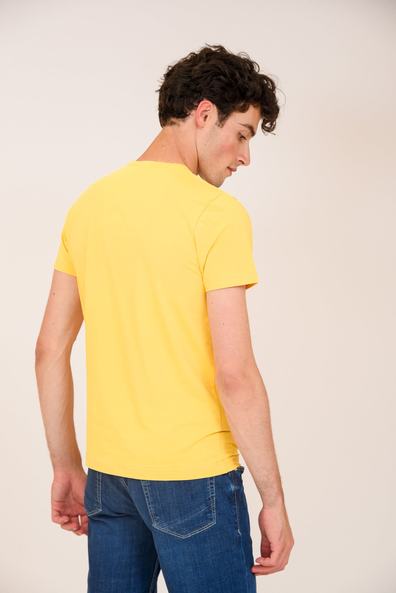 ΑΝΔΡΙΚΟ T-SHIRT PORTOBELLO'S ΚΙΤΡΙΝΟ ΜΕ ΣΤΑΜΠΑ ΜΕ ΝΑΥΤΙΚΑ ΣΧΕΔΙΑ