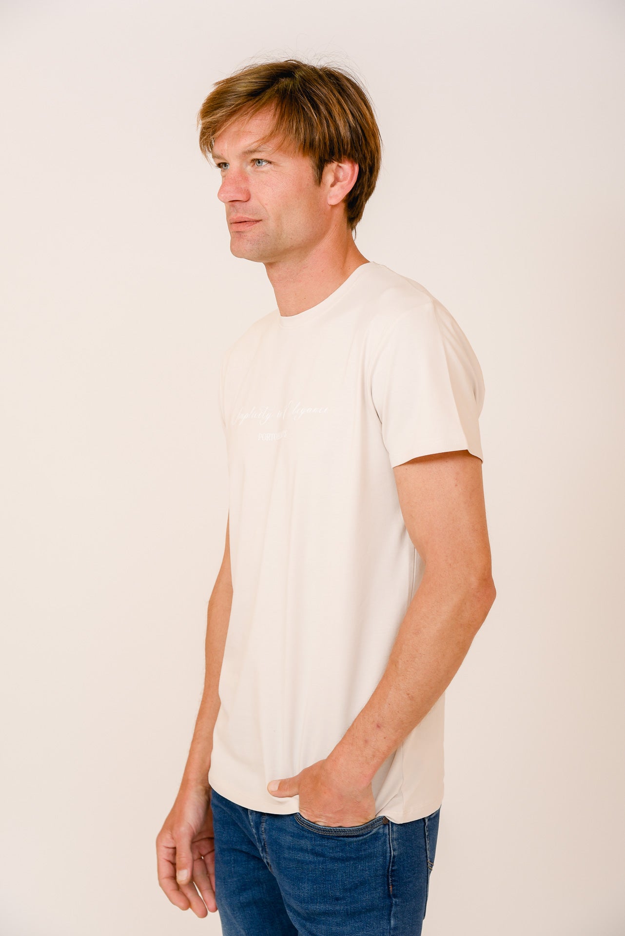 ΑΝΔΡΙΚΟ T-SHIRT PORTOBELLO'S ΓΚΡΙ ΜΠΕΖ ΜΕ ΣΤΑΜΠΑ SIMPLICITY IN ELEGANCE