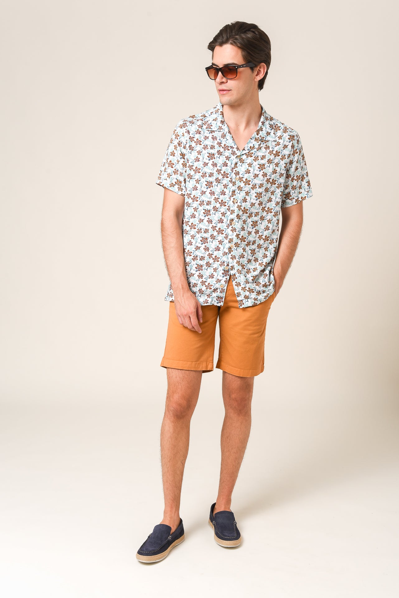 ΑΝΔΡΙΚΗ ΒΕΡΜΟΥΔΑ CHINOS LES GENT'S ΣΕ ΜΟΥΣΤΑΡΔΙ ΧΡΩΜΑ