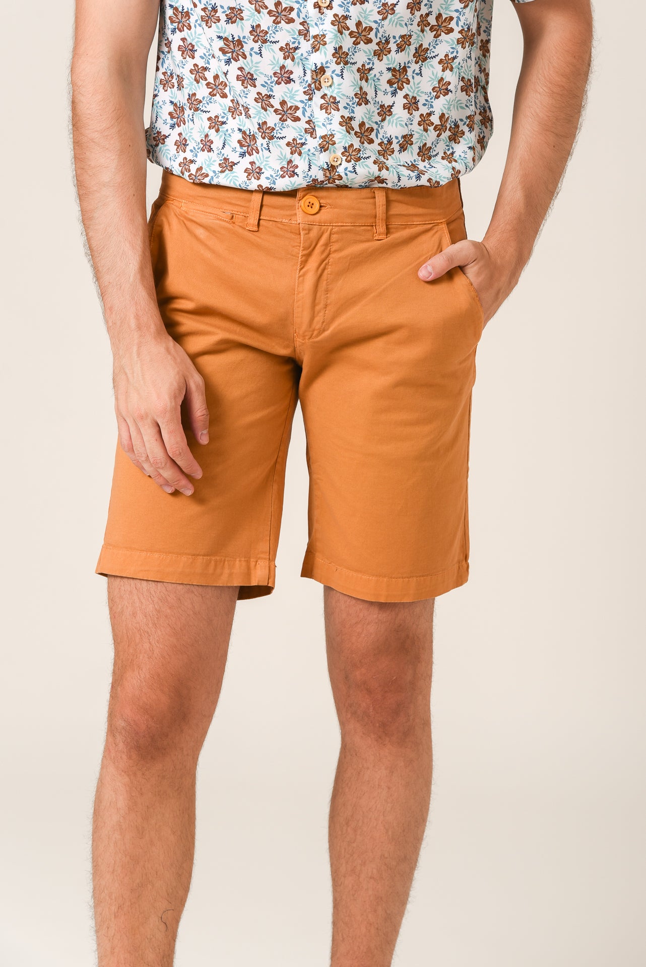 ΑΝΔΡΙΚΗ ΒΕΡΜΟΥΔΑ CHINOS LES GENT'S ΣΕ ΜΟΥΣΤΑΡΔΙ ΧΡΩΜΑ