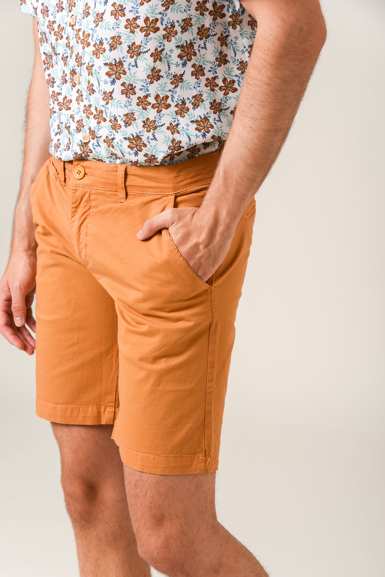 ΑΝΔΡΙΚΗ ΒΕΡΜΟΥΔΑ CHINOS LES GENT'S ΣΕ ΜΟΥΣΤΑΡΔΙ ΧΡΩΜΑ