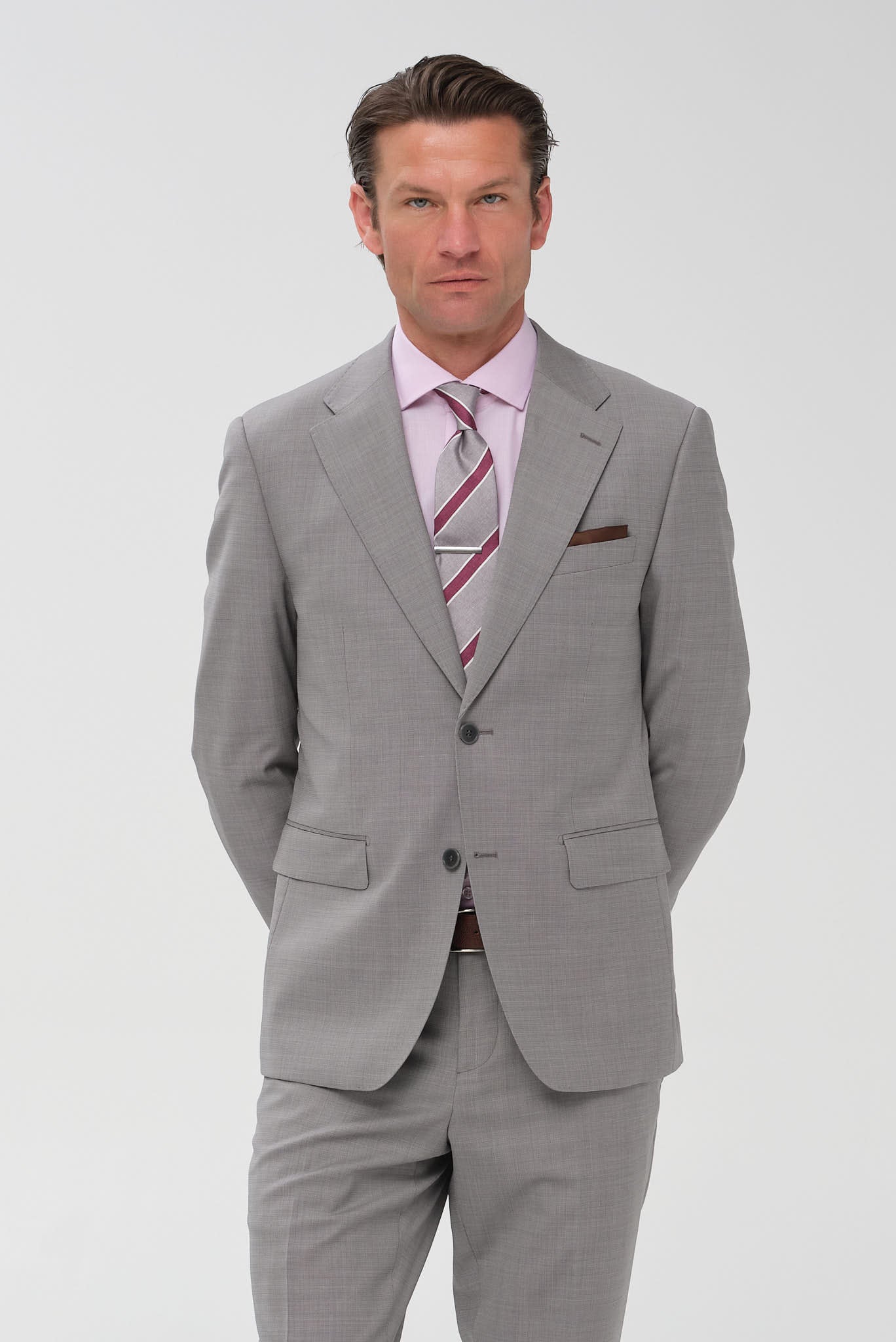 SUITS REGULAR