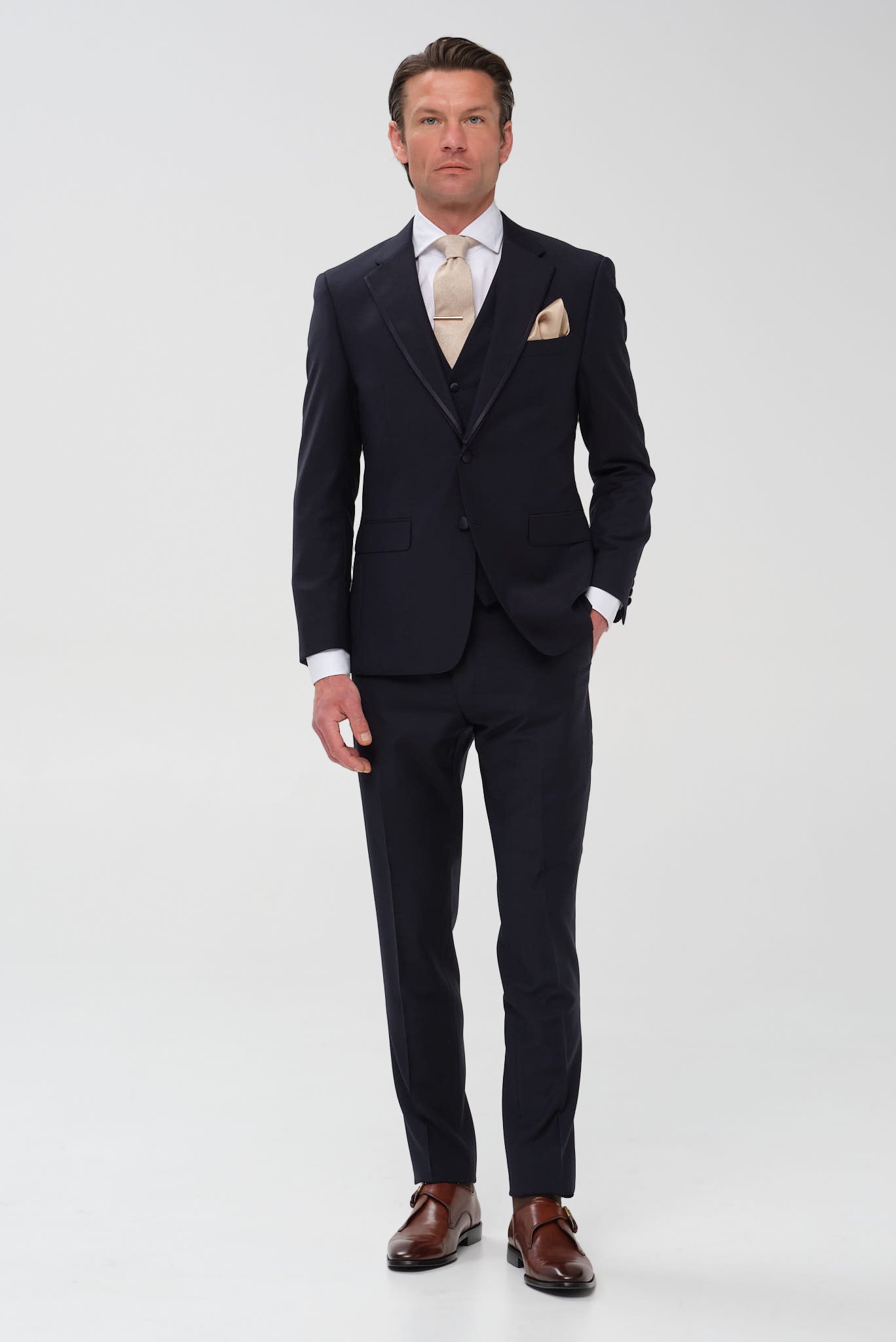 WEDDING SUITS SLIM