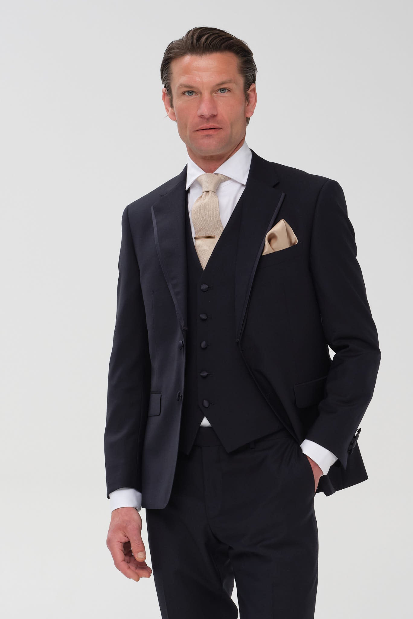 WEDDING SUITS SLIM