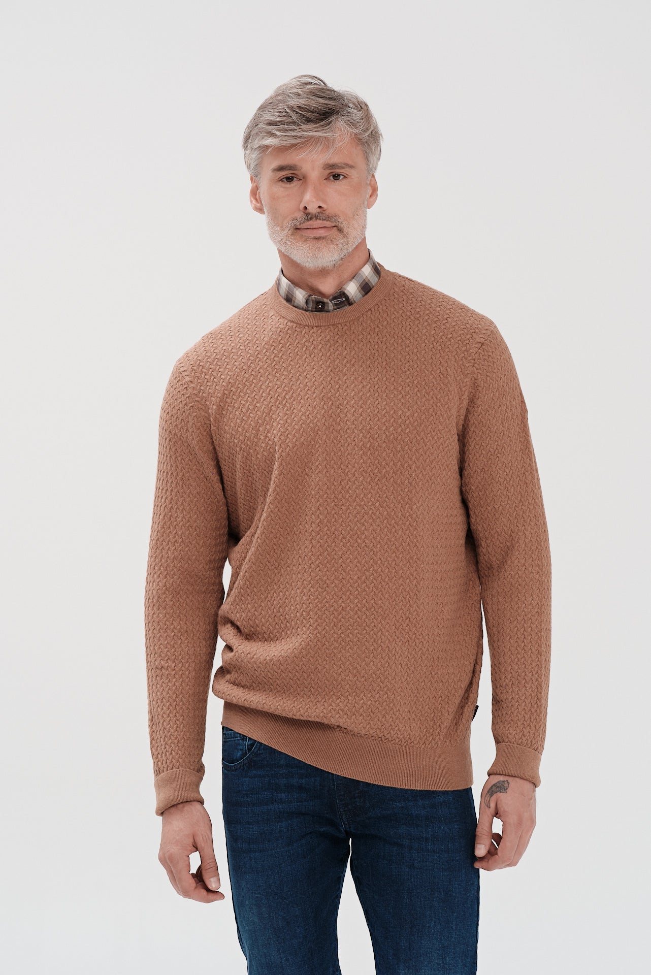 ΑΝΔΡΙΚΟ ΣΚΟΥΡΟ ΜΠΕΖ ΠΟΥΛΟΒΕΡ BUGATTI ΜΕ ΟΡΑΤΗ ΠΛΕΞΗ REGULAR FIT