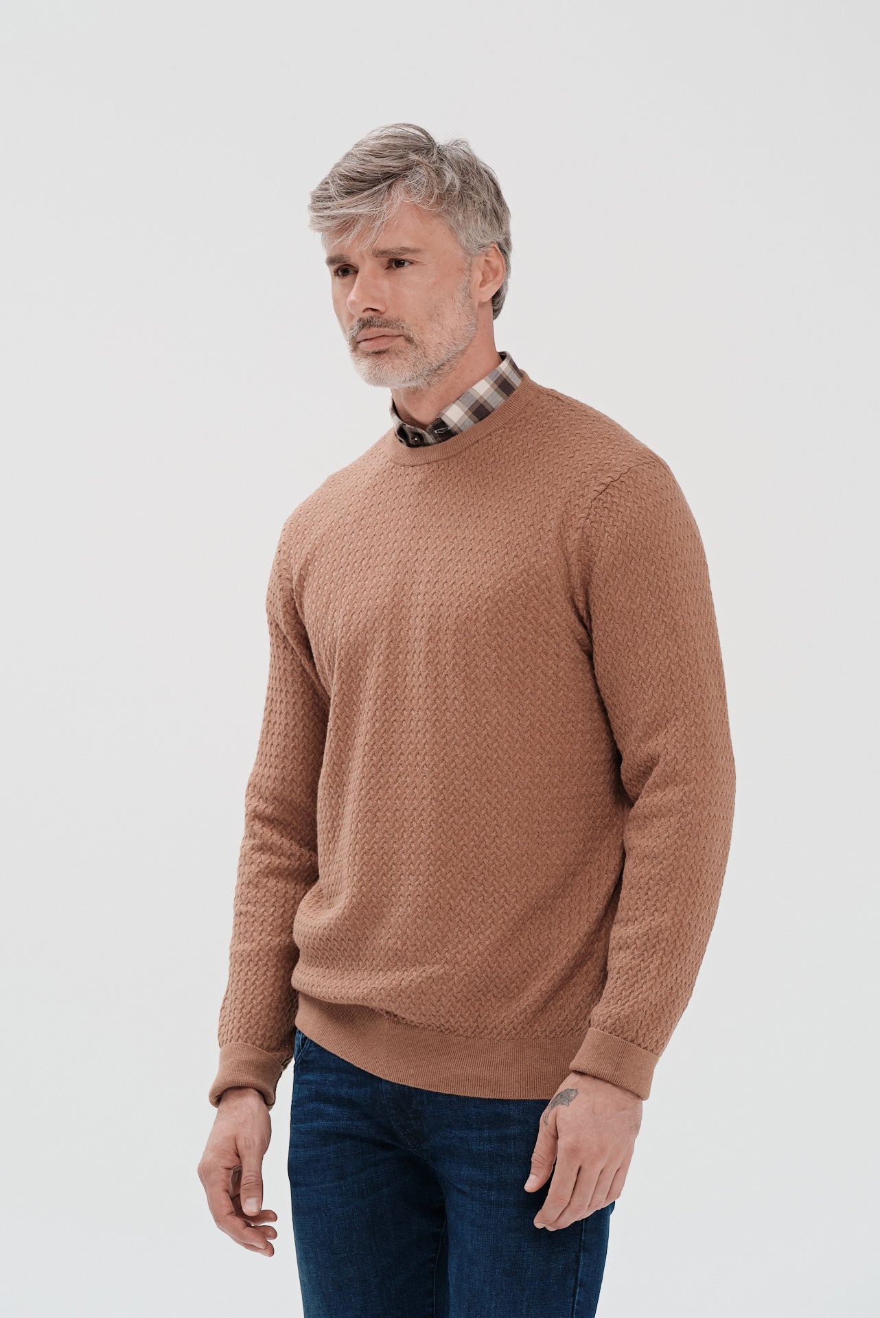 ΑΝΔΡΙΚΟ ΣΚΟΥΡΟ ΜΠΕΖ ΠΟΥΛΟΒΕΡ BUGATTI ΜΕ ΟΡΑΤΗ ΠΛΕΞΗ REGULAR FIT