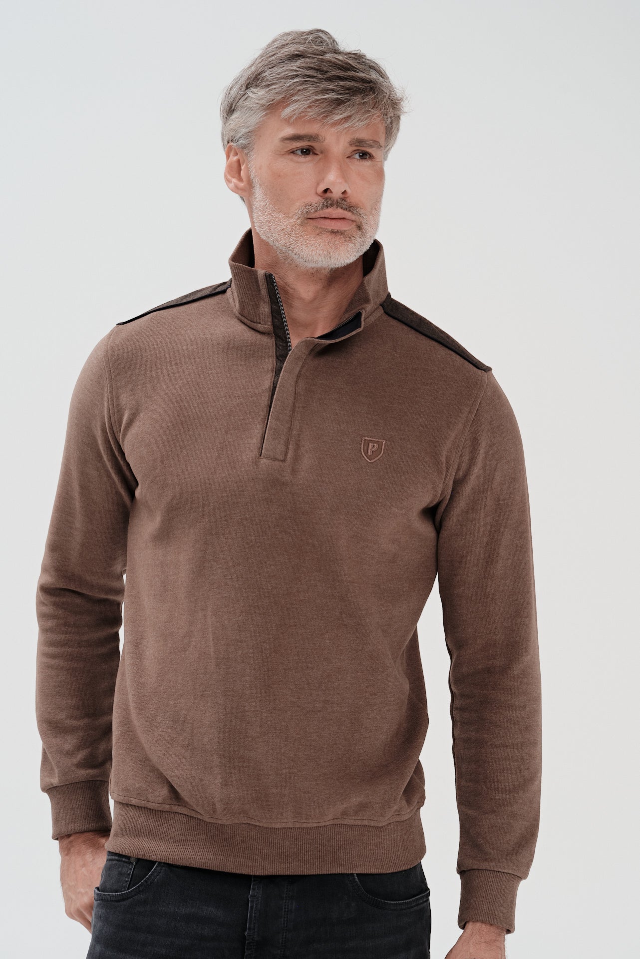 ΑΝΔΡΙΚΟ ΜΠΕΖ ΣΚΟΥΡΟ ΠΟΥΛΟΒΕΡ LUPETTO ZIP ΜΕ ΛΕΠΤΟΜΕΡΕΙΕΣ PORTOBELLO'S REGULAR FIT