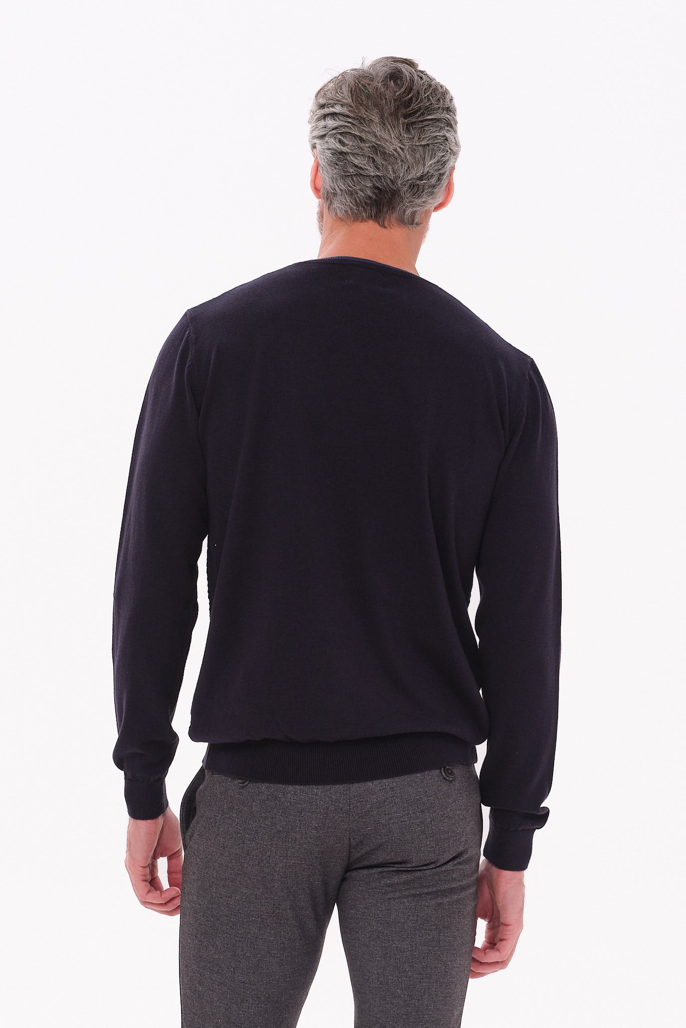 ΑΝΔΡΙΚΟ ΠΟΥΛΟΒΕΡ LES GENT'S ΜΠΛΕ ΜΕ ΛΑΙΜΟΚΟΨΗ ΚΑΙ ΜΙΚΡΟΣΧΕΔΙΟ REGULAR FIT