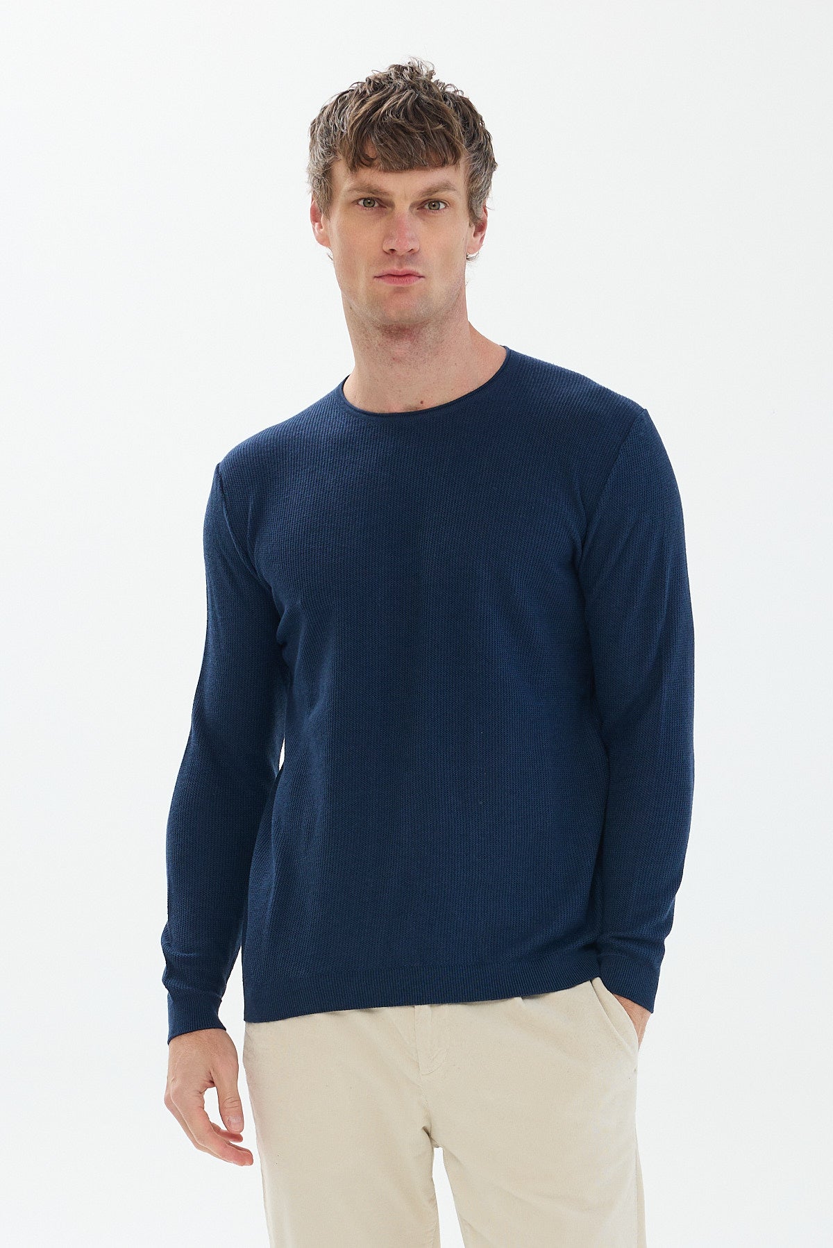 ΑΝΔΡΙΚΟ ΜΠΛΕ ROLL NECK ΠΟΥΛΟΒΕΡ PORTOBELLO'S ΜΕ ΛΑΙΜΟΚΟΨΗ ΚΑΙ ΜΙΚΡΟΣΧΕΔΙΟ