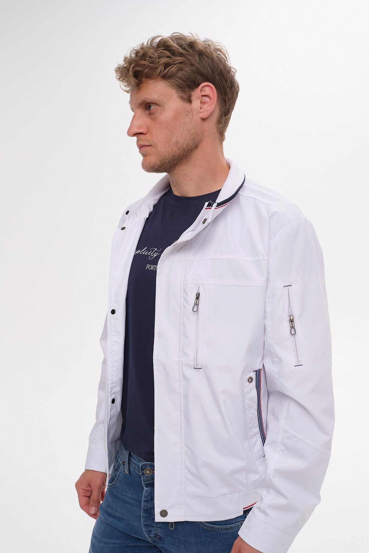 ΑΝΔΡΙΚΟ ΜΠΟΥΦΑΝ PORTOBELLO'S ΣΕ ΛΕΥΚΟ ΧΡΩΜΑ ΚΑΙ ΜΠΛΕ ΛΕΠΤΟΜΕΡΕΙΕΣ