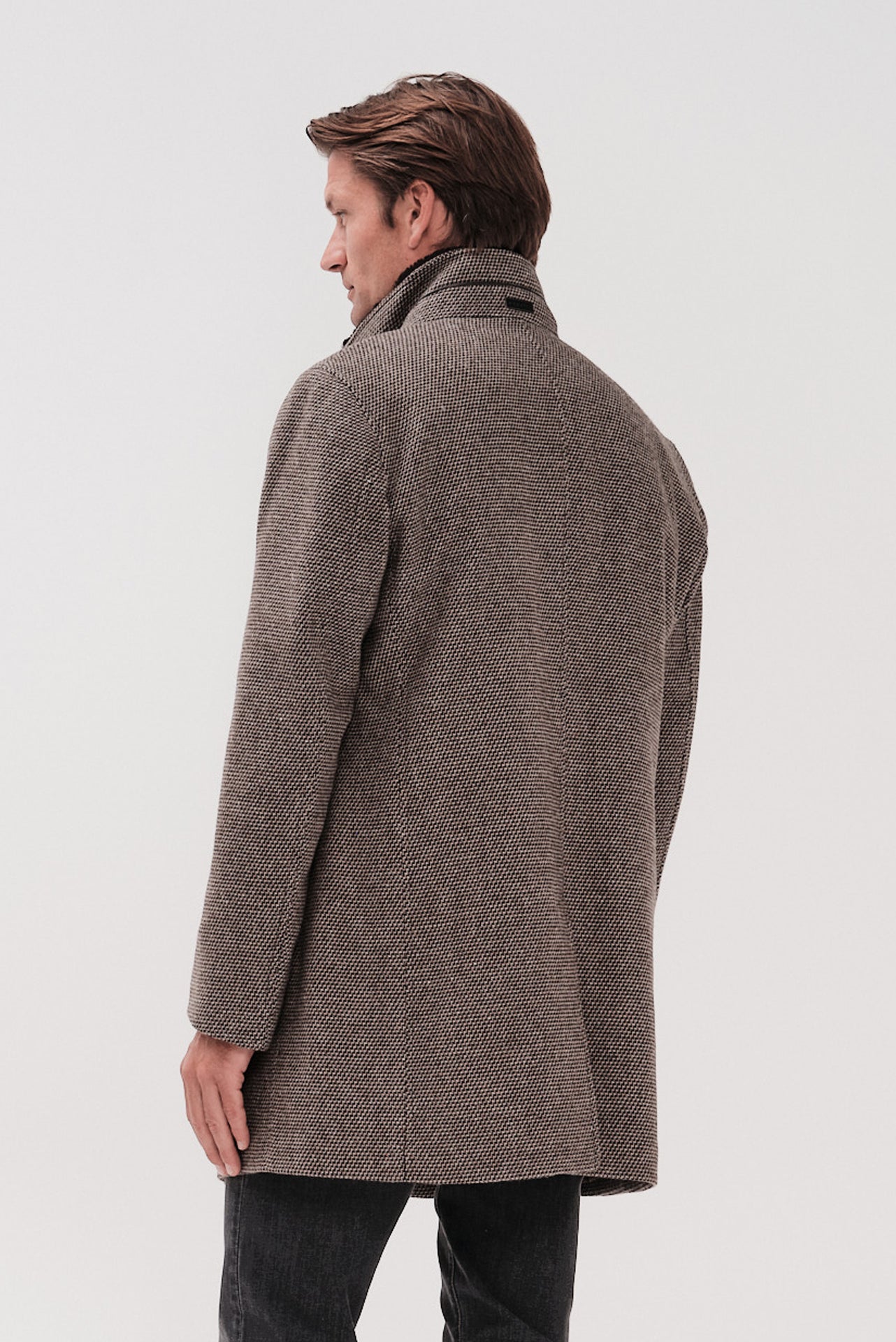 ΑΝΔΡΙΚΟ ΜΠΕΖ ΣΚΟΥΡΟ ΠΑΛΤΟ ΜΕ ΜΙΚΡΟΣΧΕΔΙΟ BUGATTI REGULAR FIT